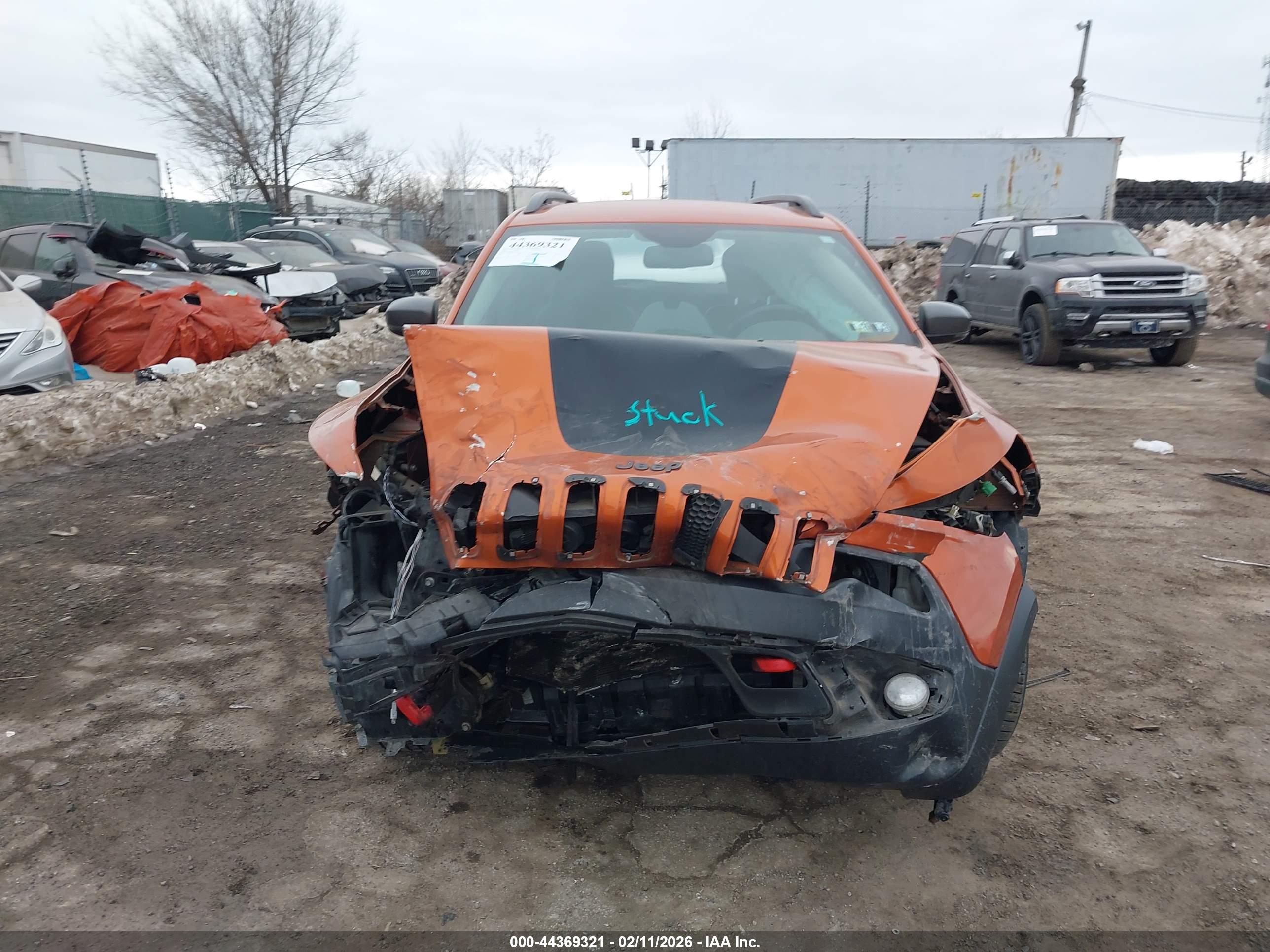 JEEP CHEROKEE image 6