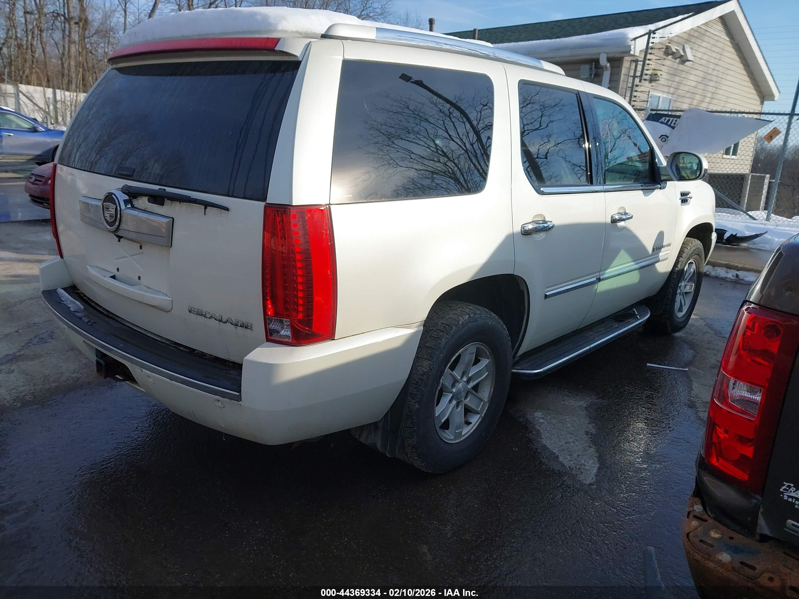CADILLAC ESCALADE image 4