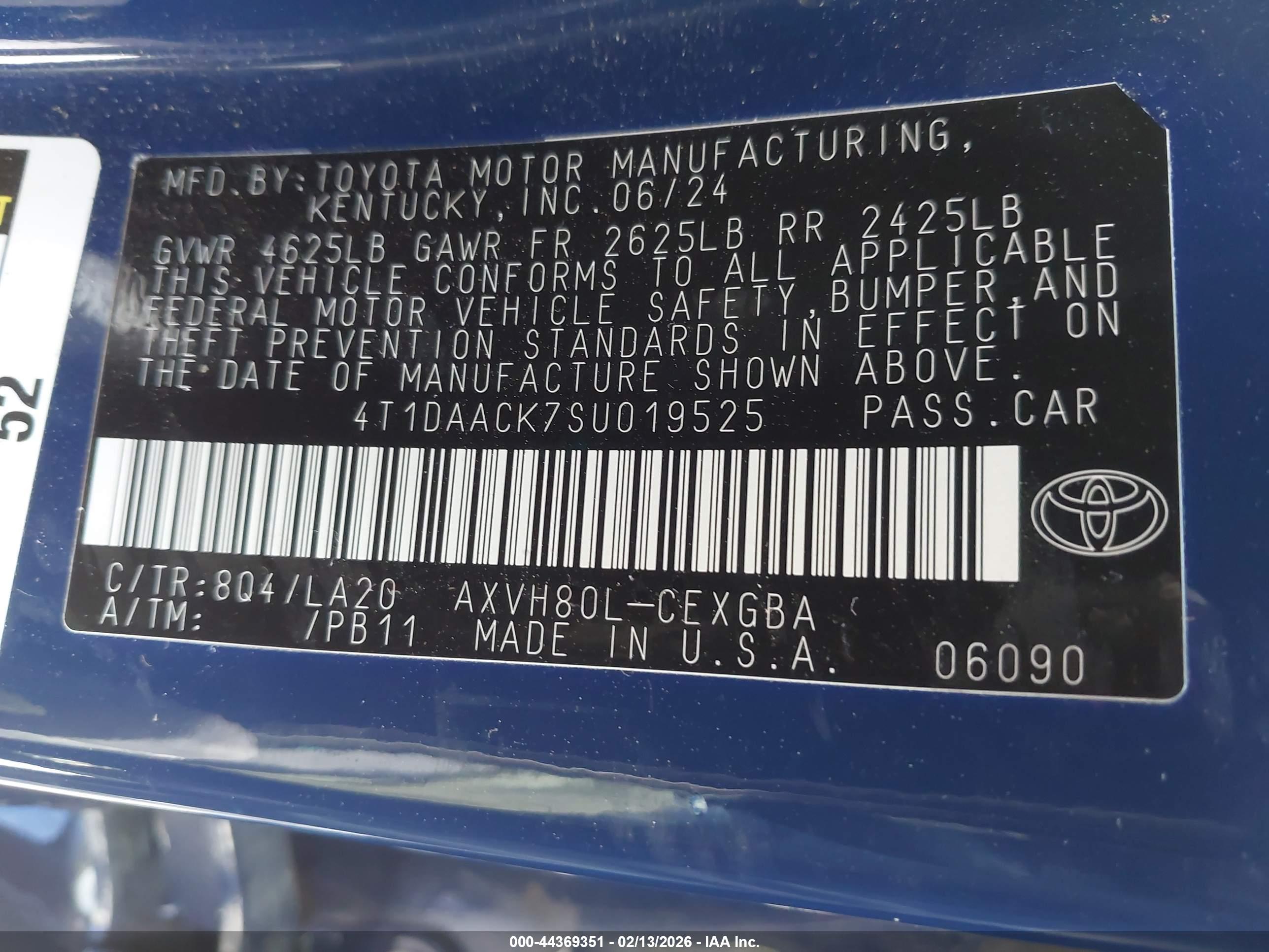 TOYOTA CAMRY image 9