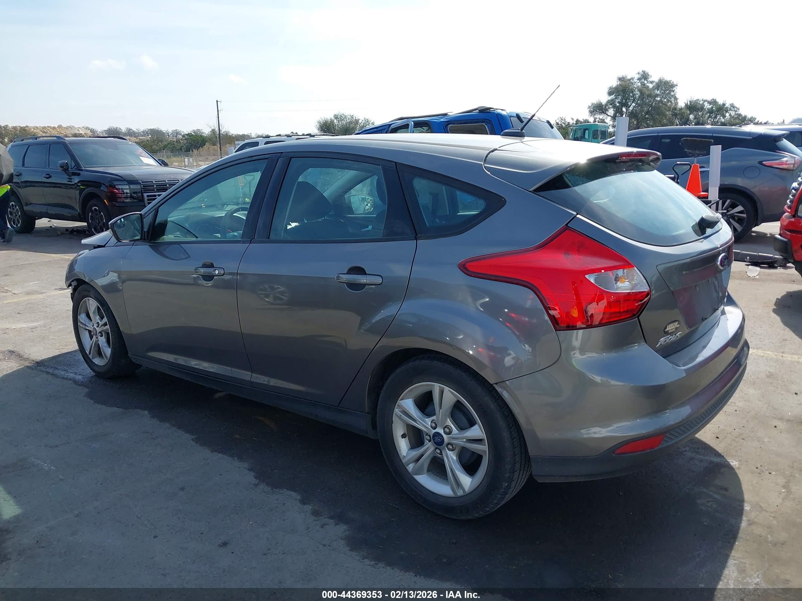 FORD FOCUS image 3