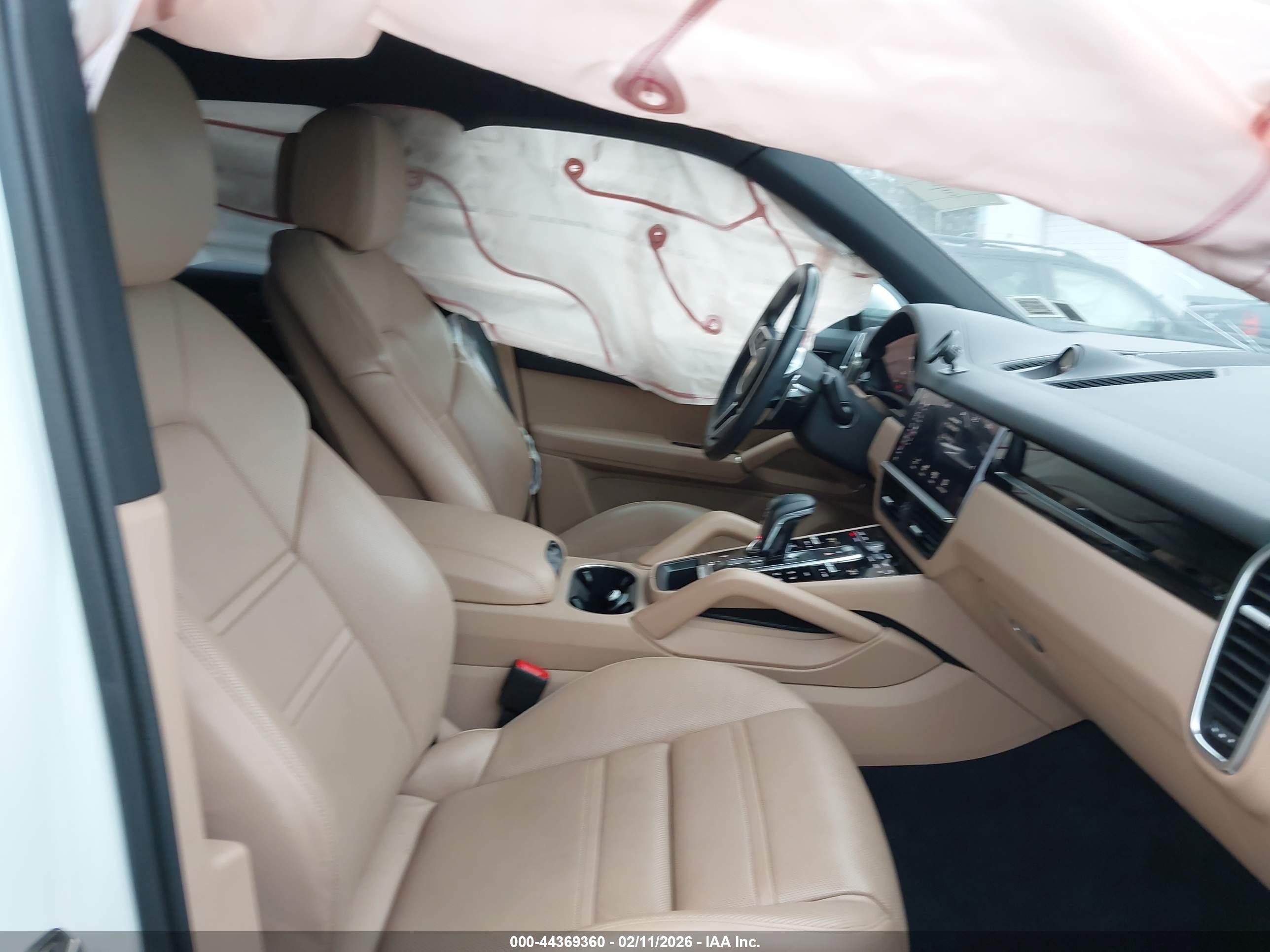 PORSCHE CAYENNE image 5