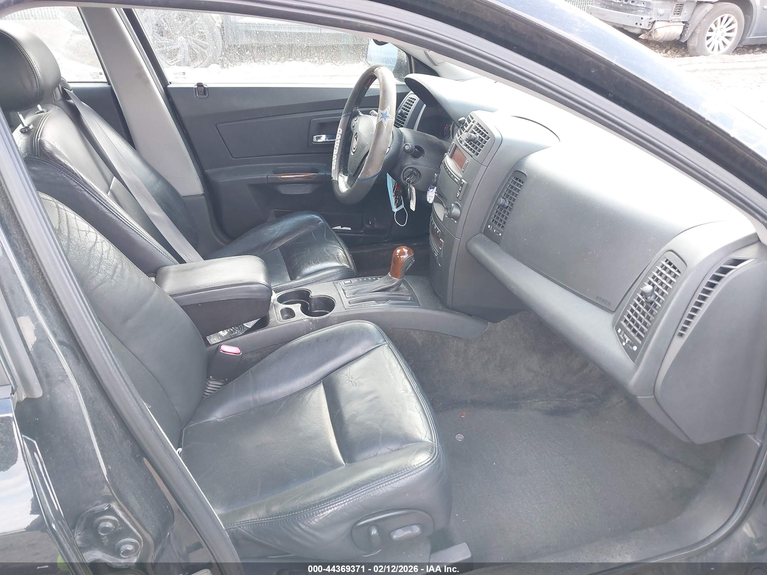 CADILLAC CTS image 5