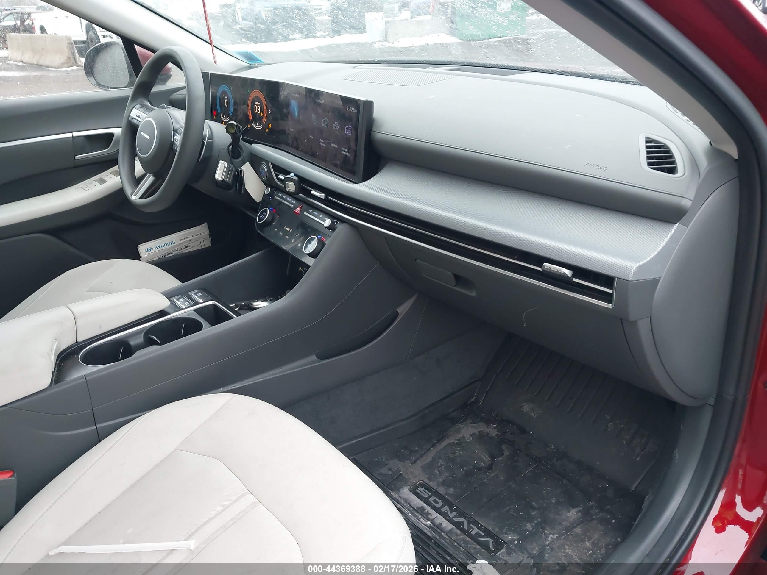 HYUNDAI SONATA image 5