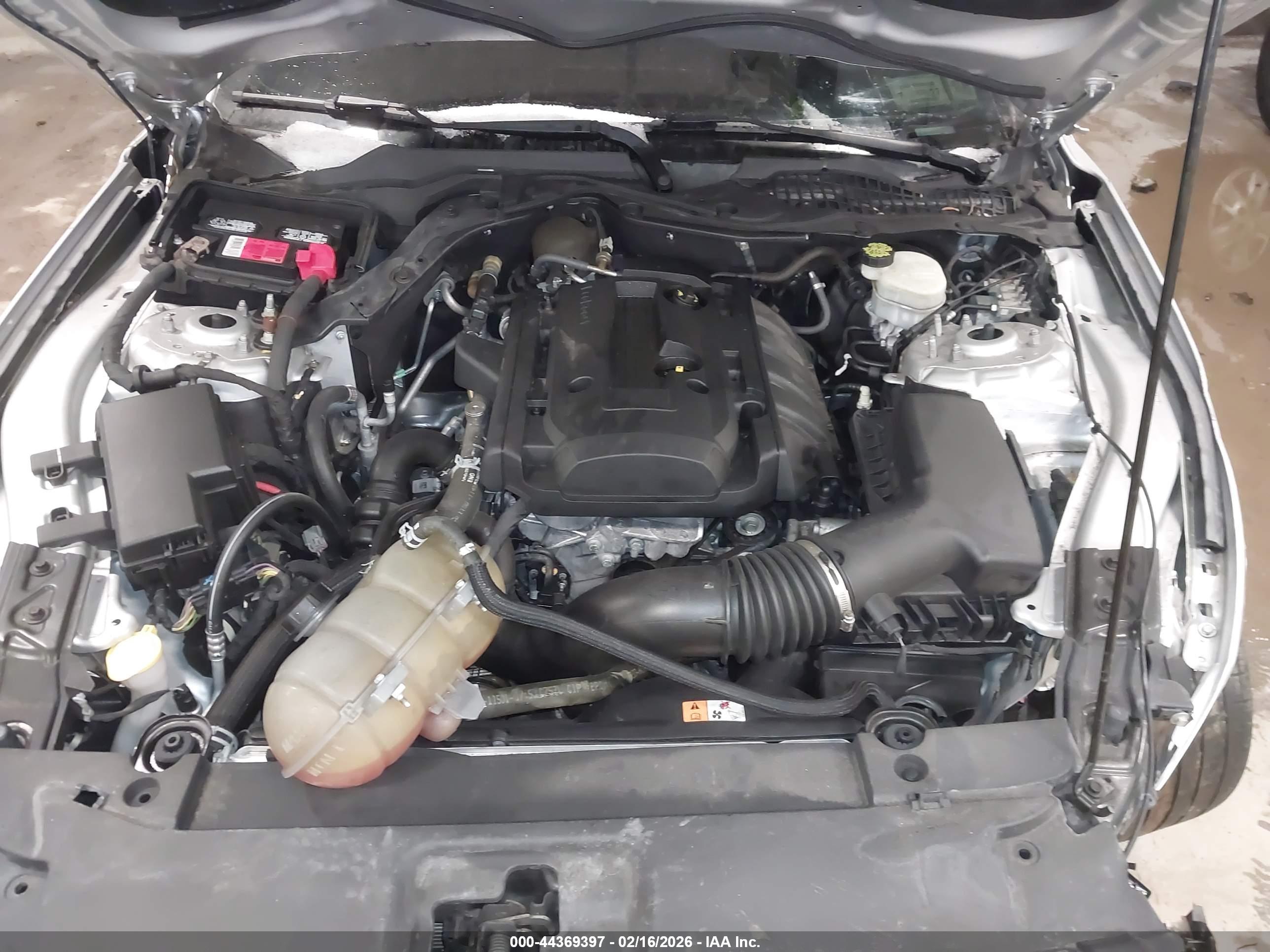 FORD MUSTANG image 10