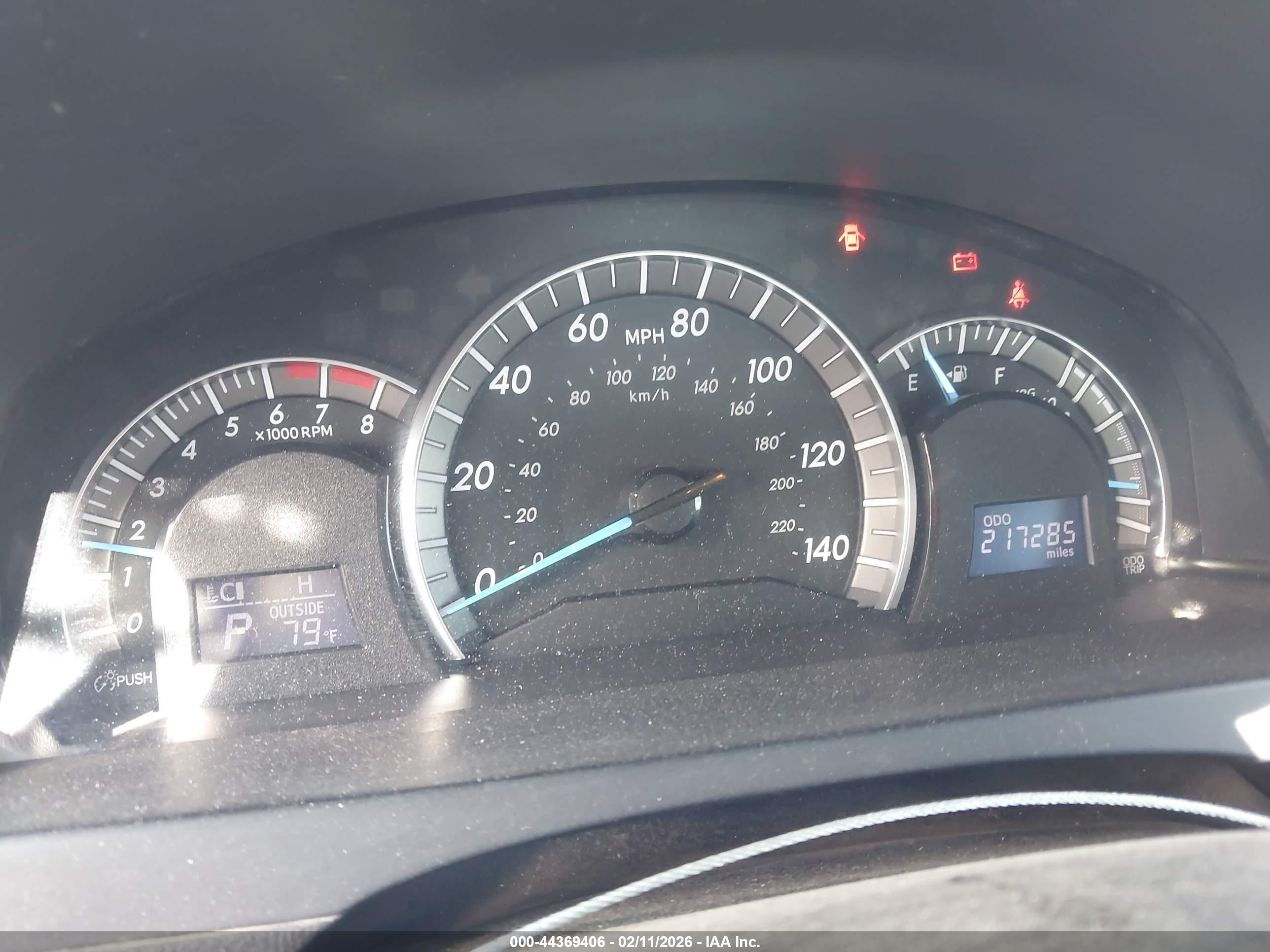 TOYOTA CAMRY image 7