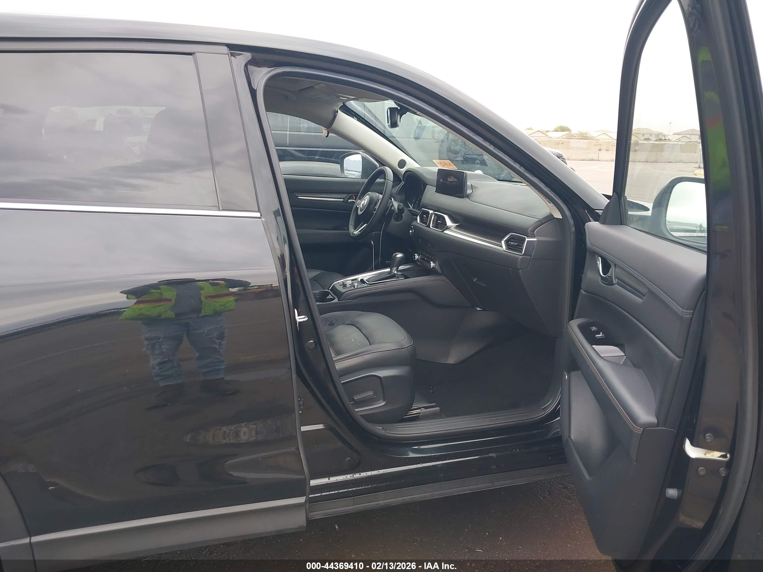 MAZDA CX-5 image 5