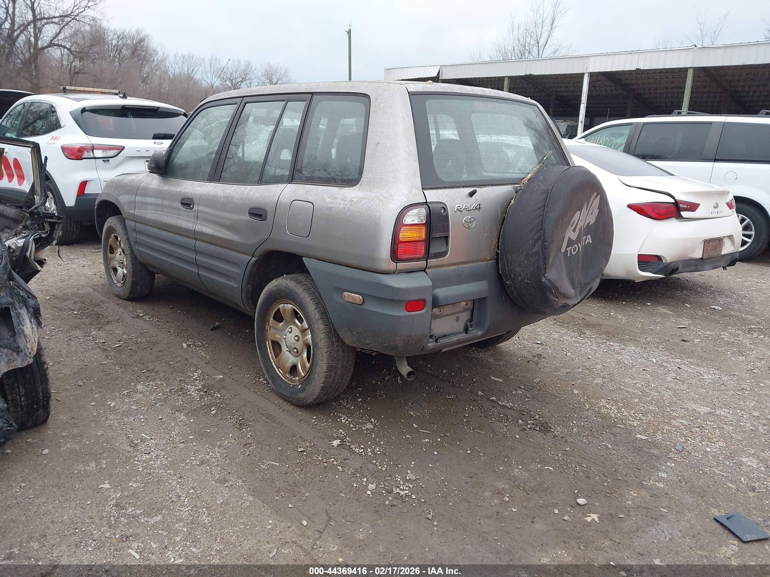 TOYOTA RAV4 image 3