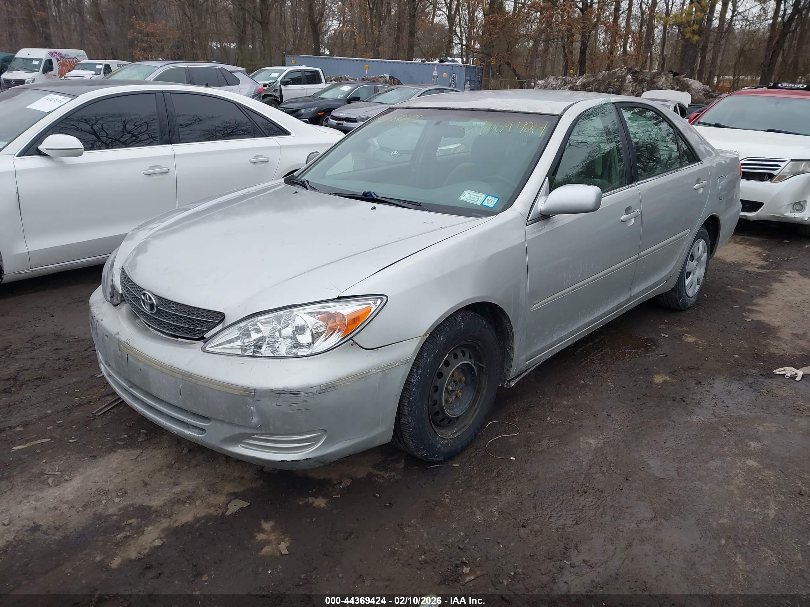TOYOTA CAMRY image 2