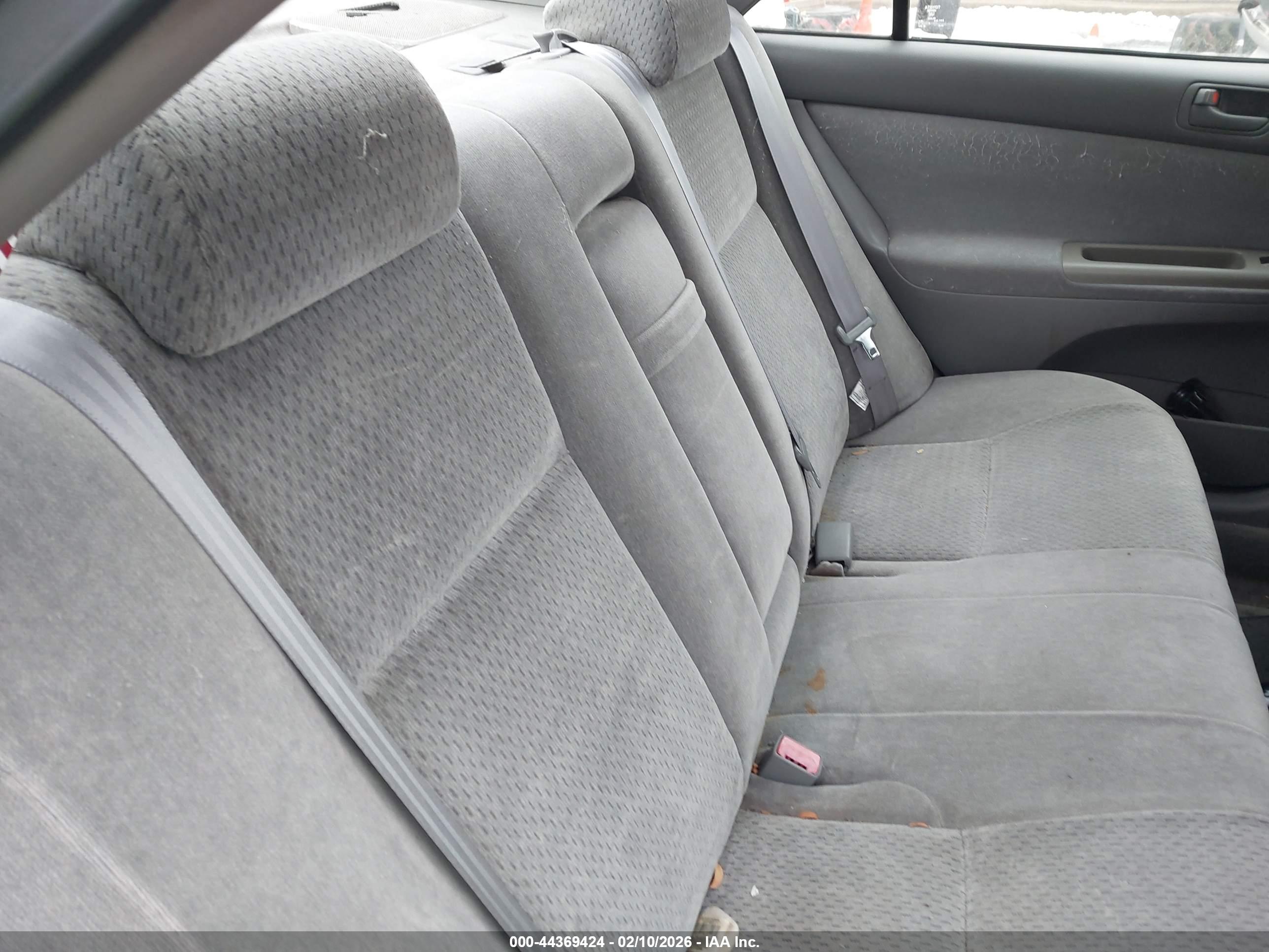 TOYOTA CAMRY image 8