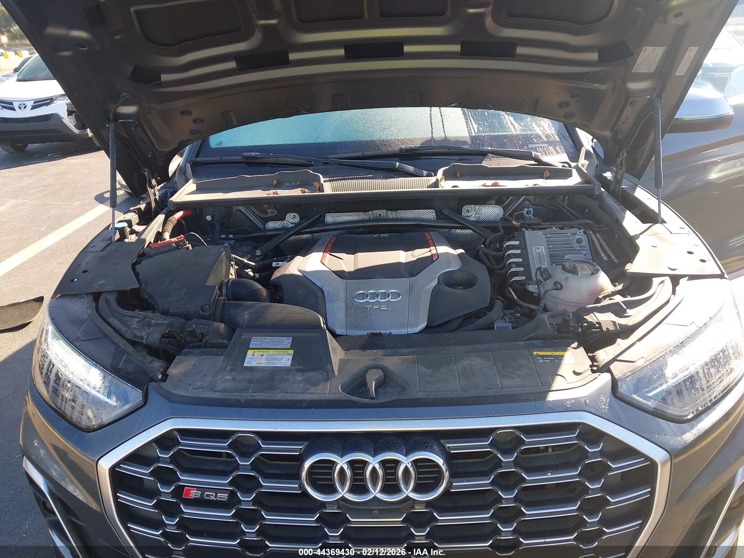 AUDI SQ5 image 10