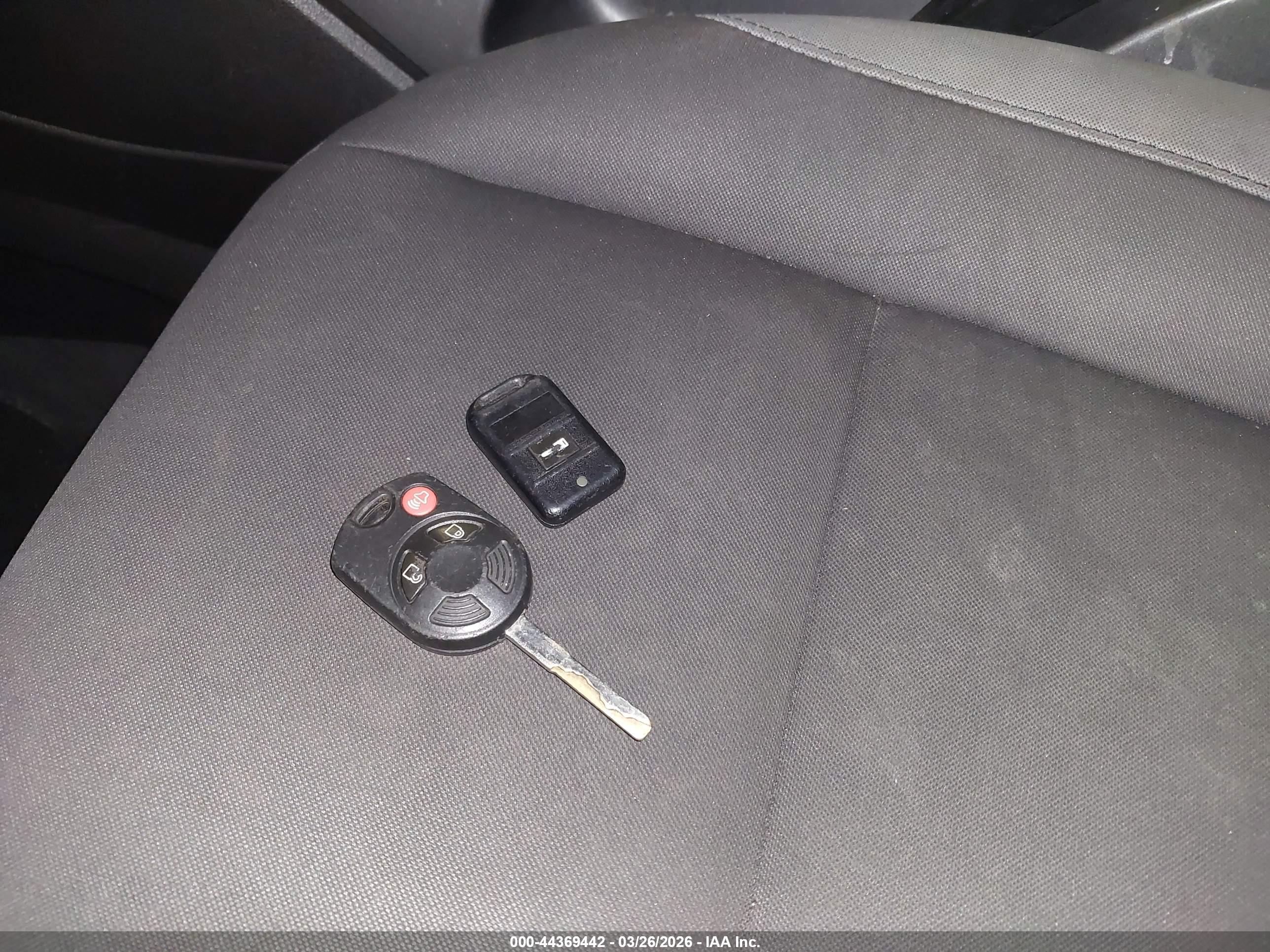 FORD ESCAPE image 11