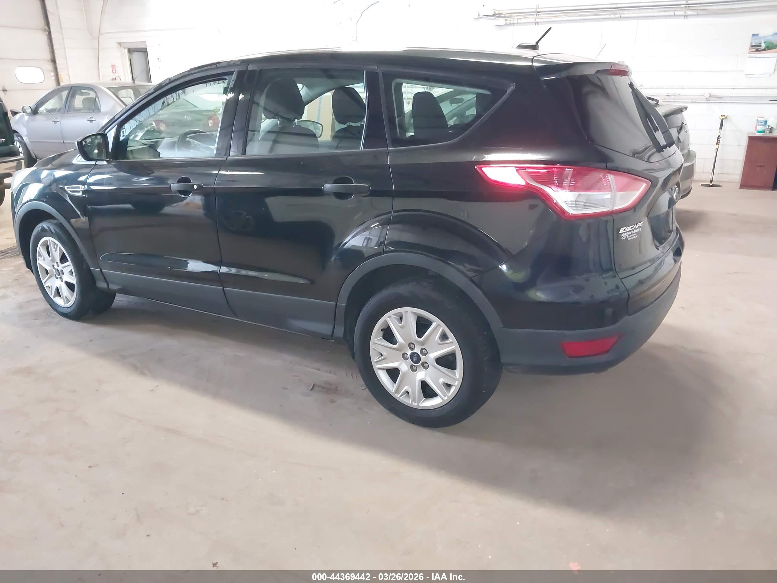 FORD ESCAPE image 3