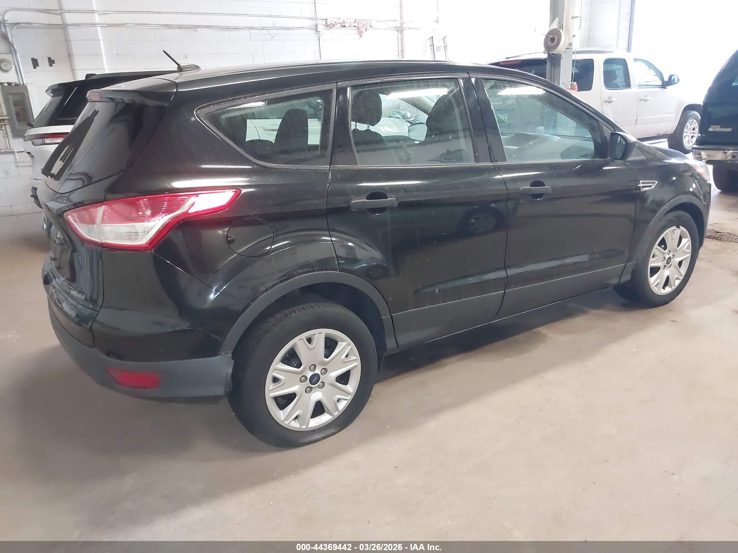 FORD ESCAPE image 4