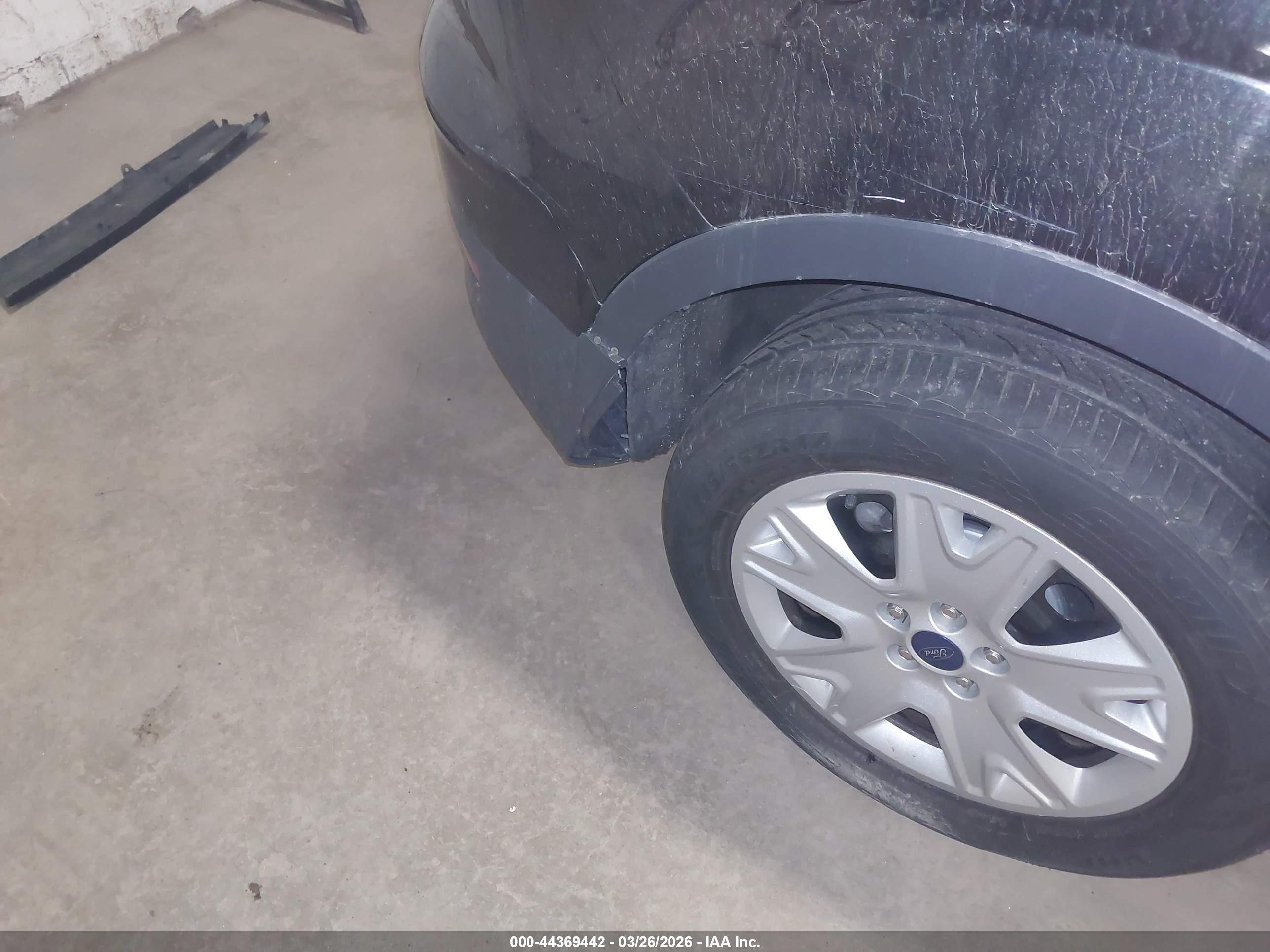 FORD ESCAPE image 6