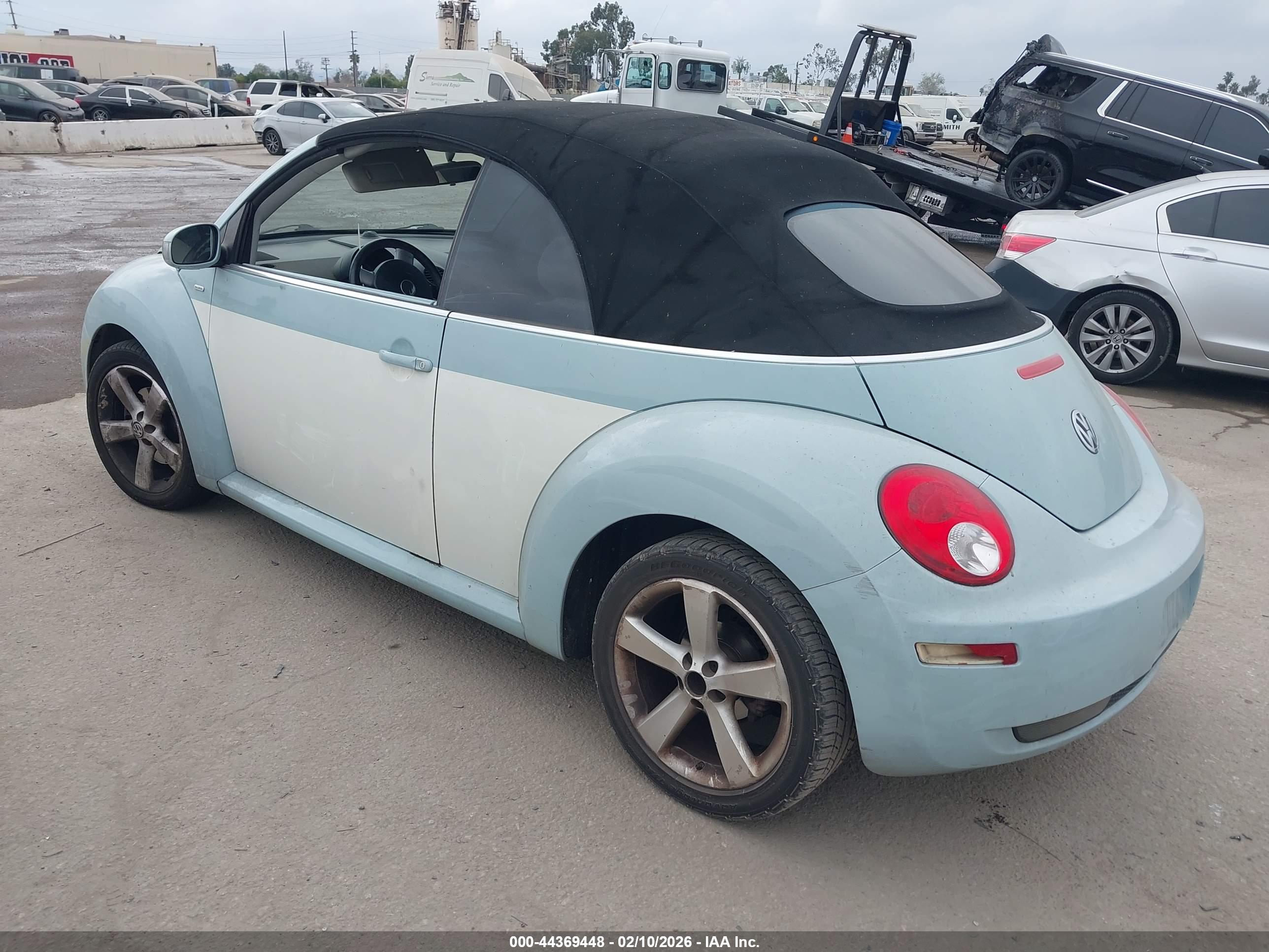 VOLKSWAGEN NEW image 3