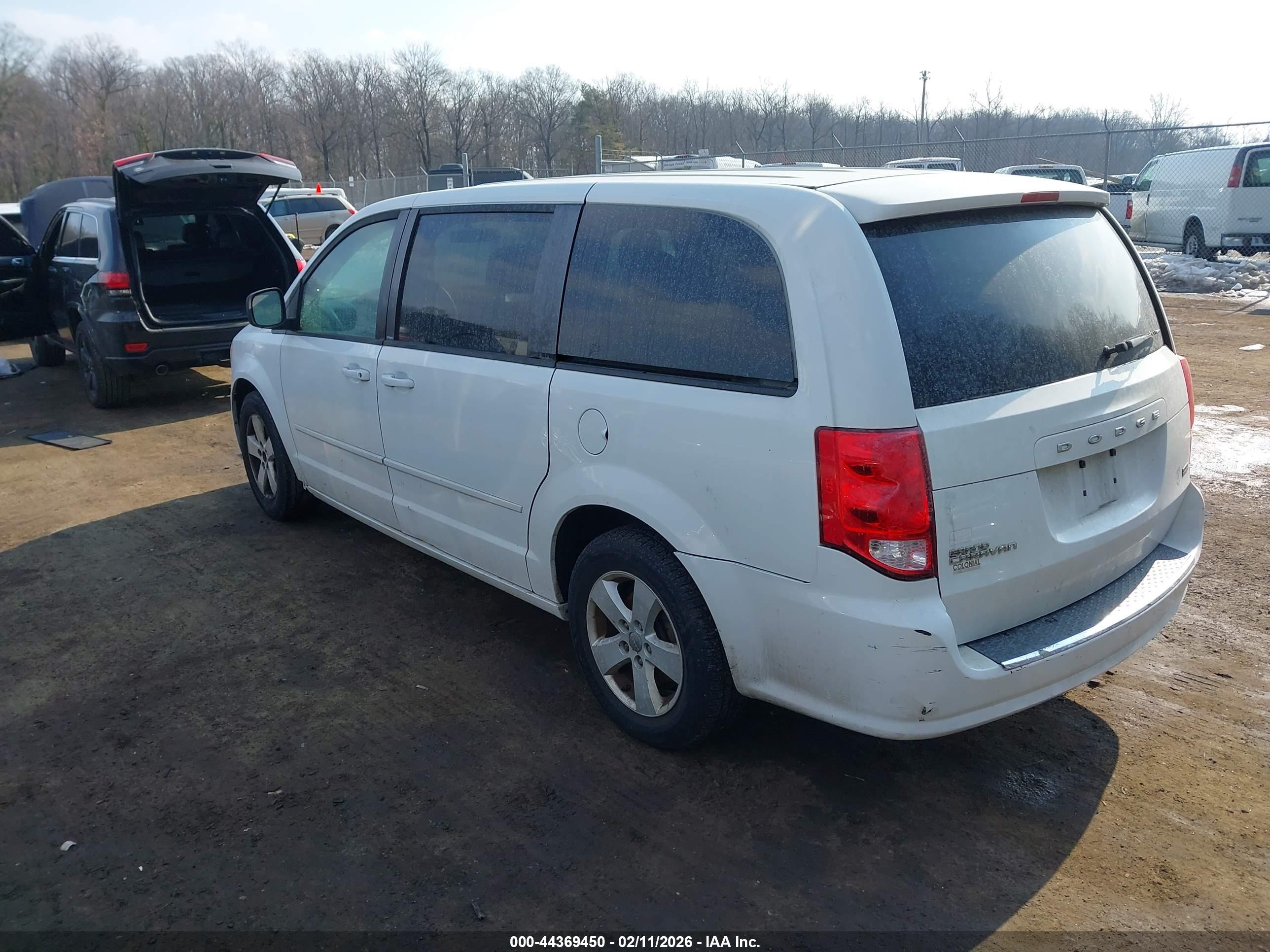 DODGE GRAND image 3