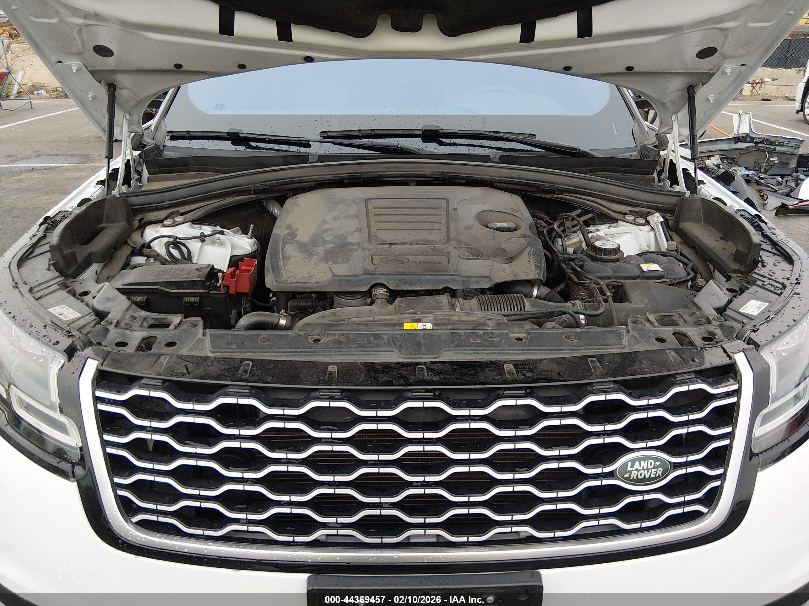 LAND ROVER image 10