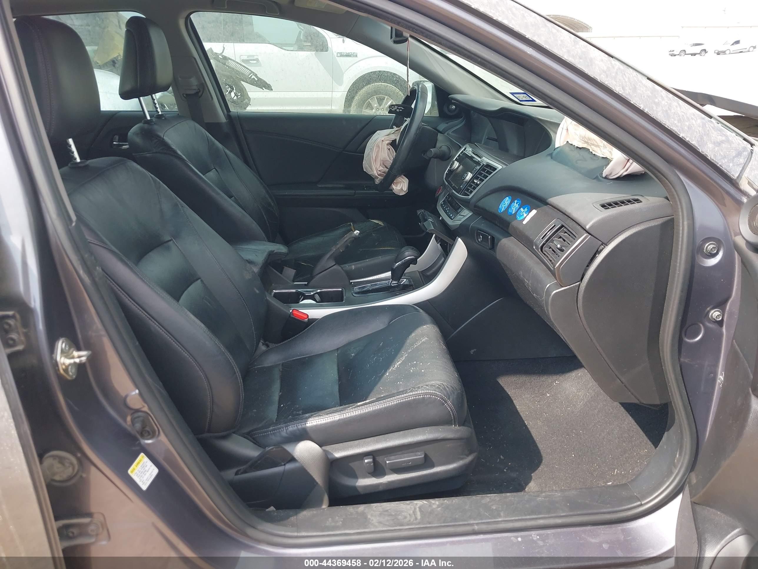 HONDA ACCORD image 5