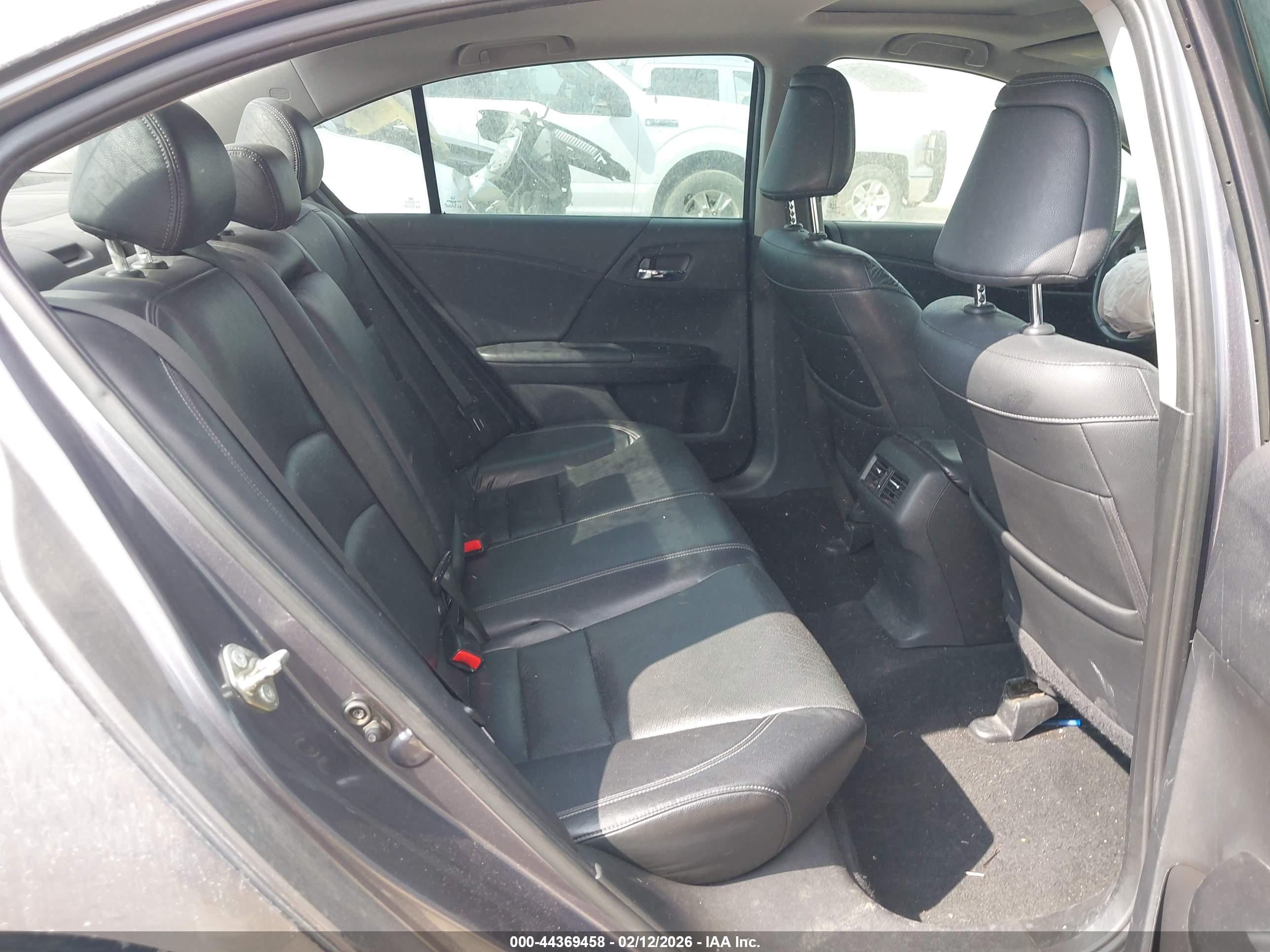 HONDA ACCORD image 8