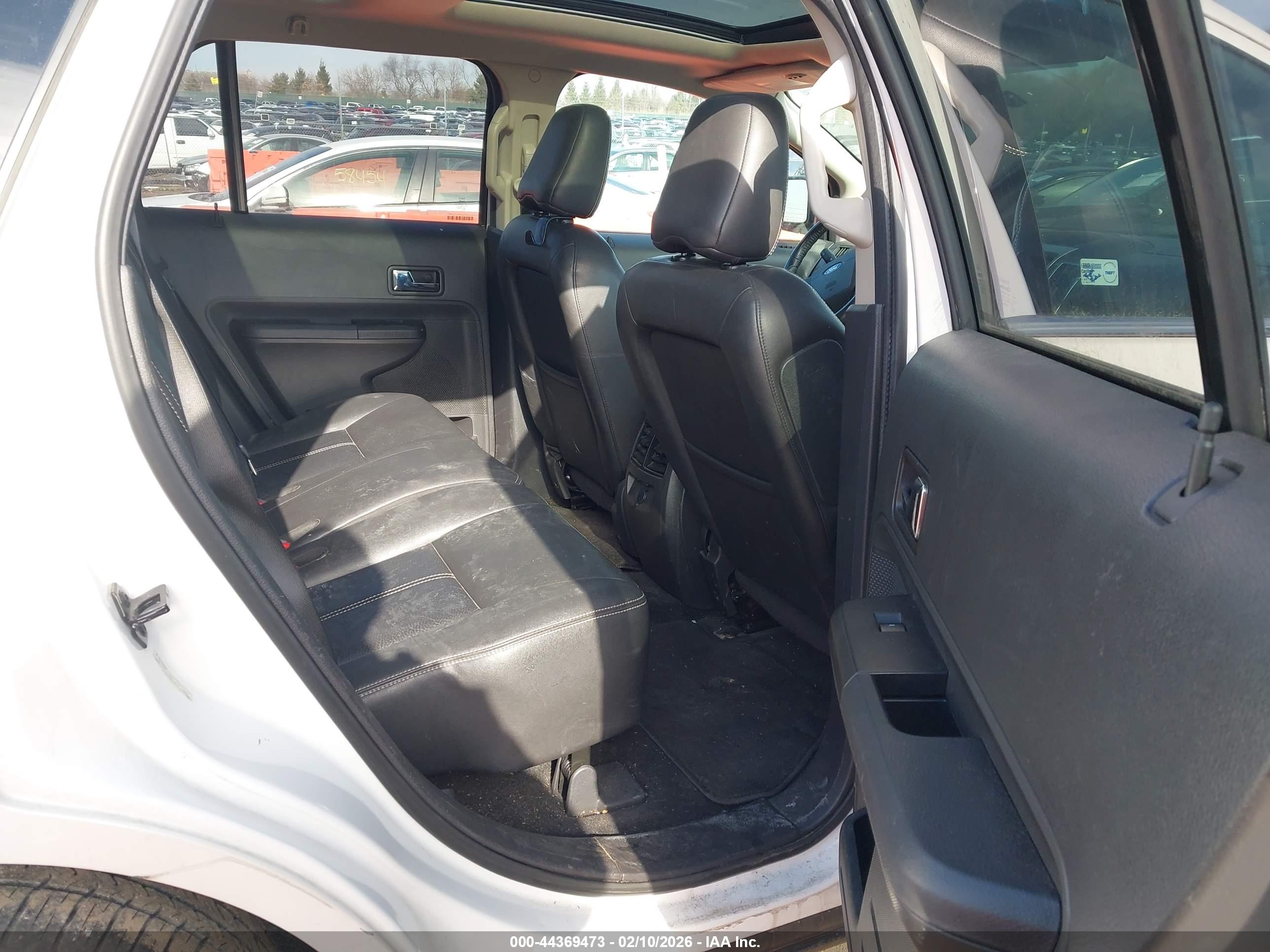 FORD EDGE image 8