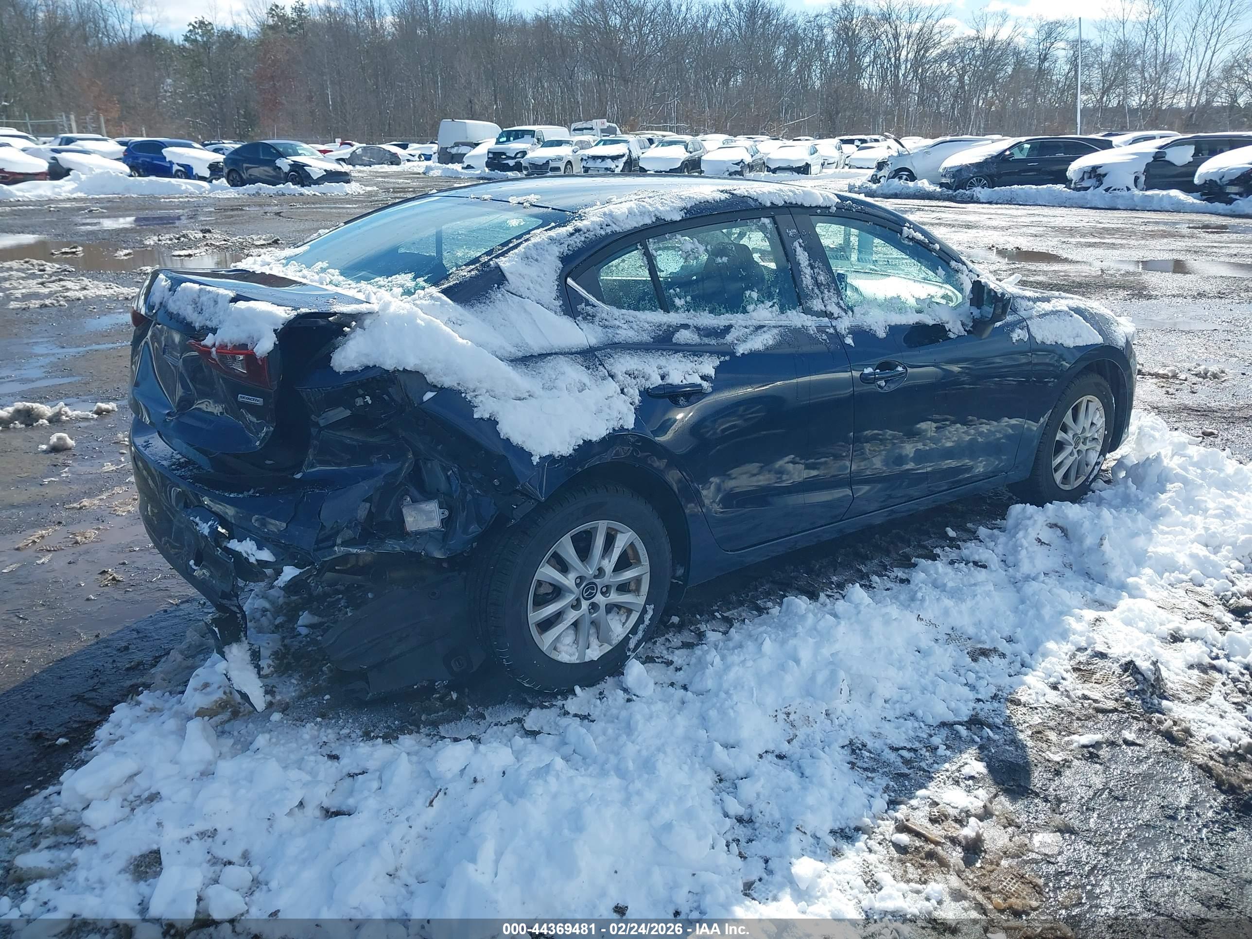 MAZDA MAZDA3 image 4