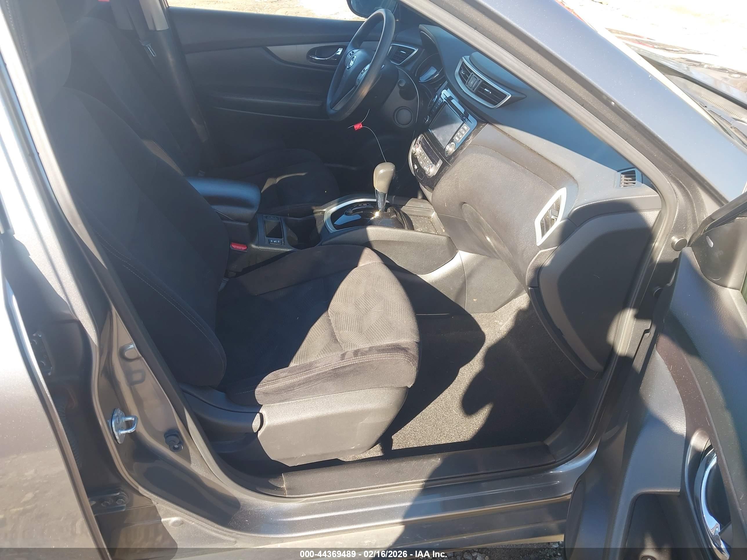 NISSAN ROGUE image 5