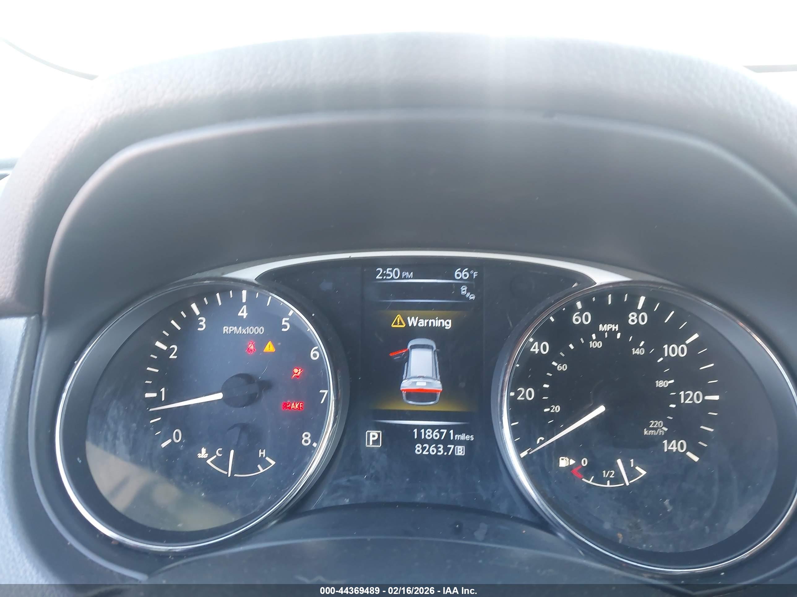 NISSAN ROGUE image 7