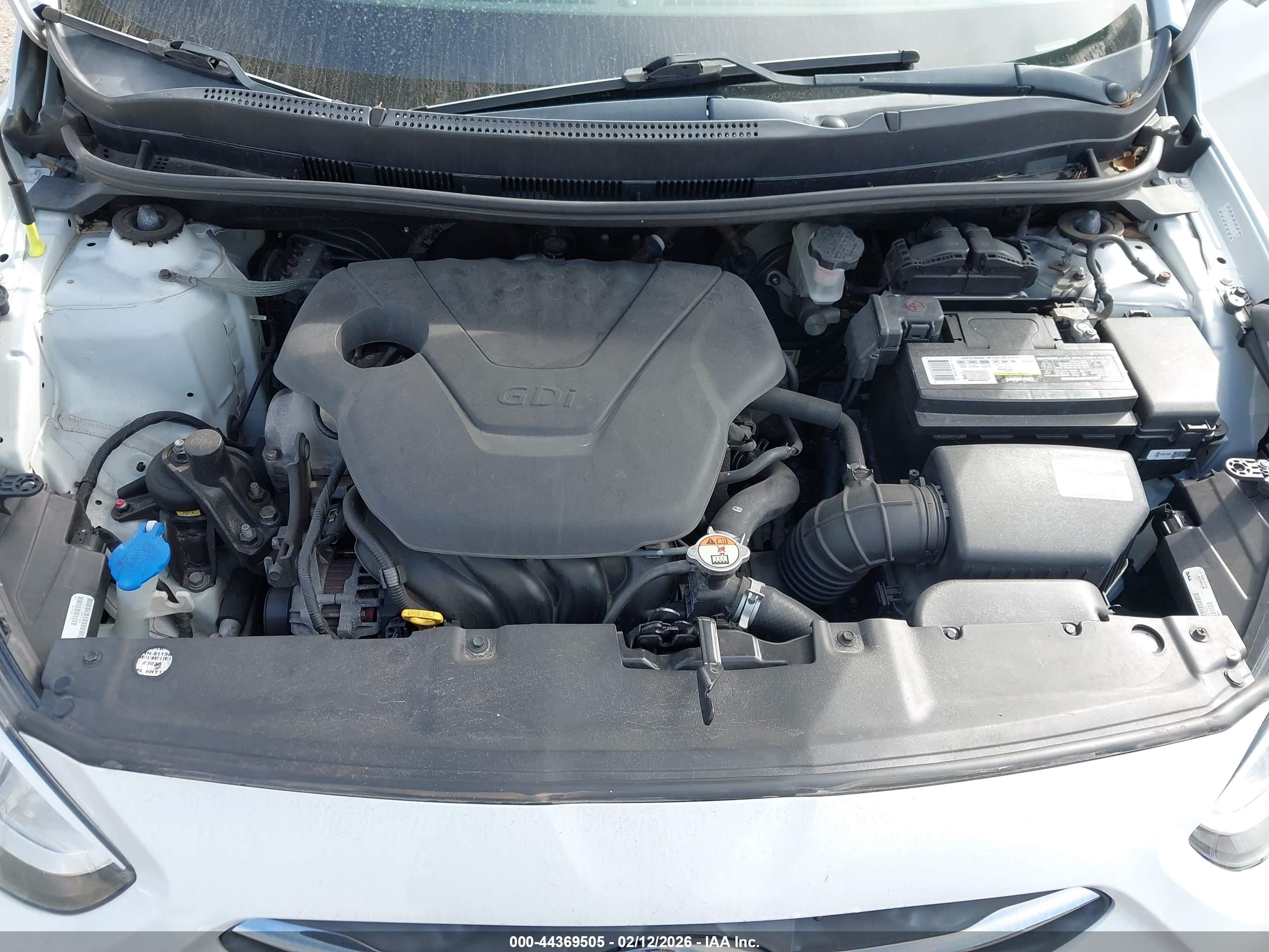 HYUNDAI ACCENT image 10