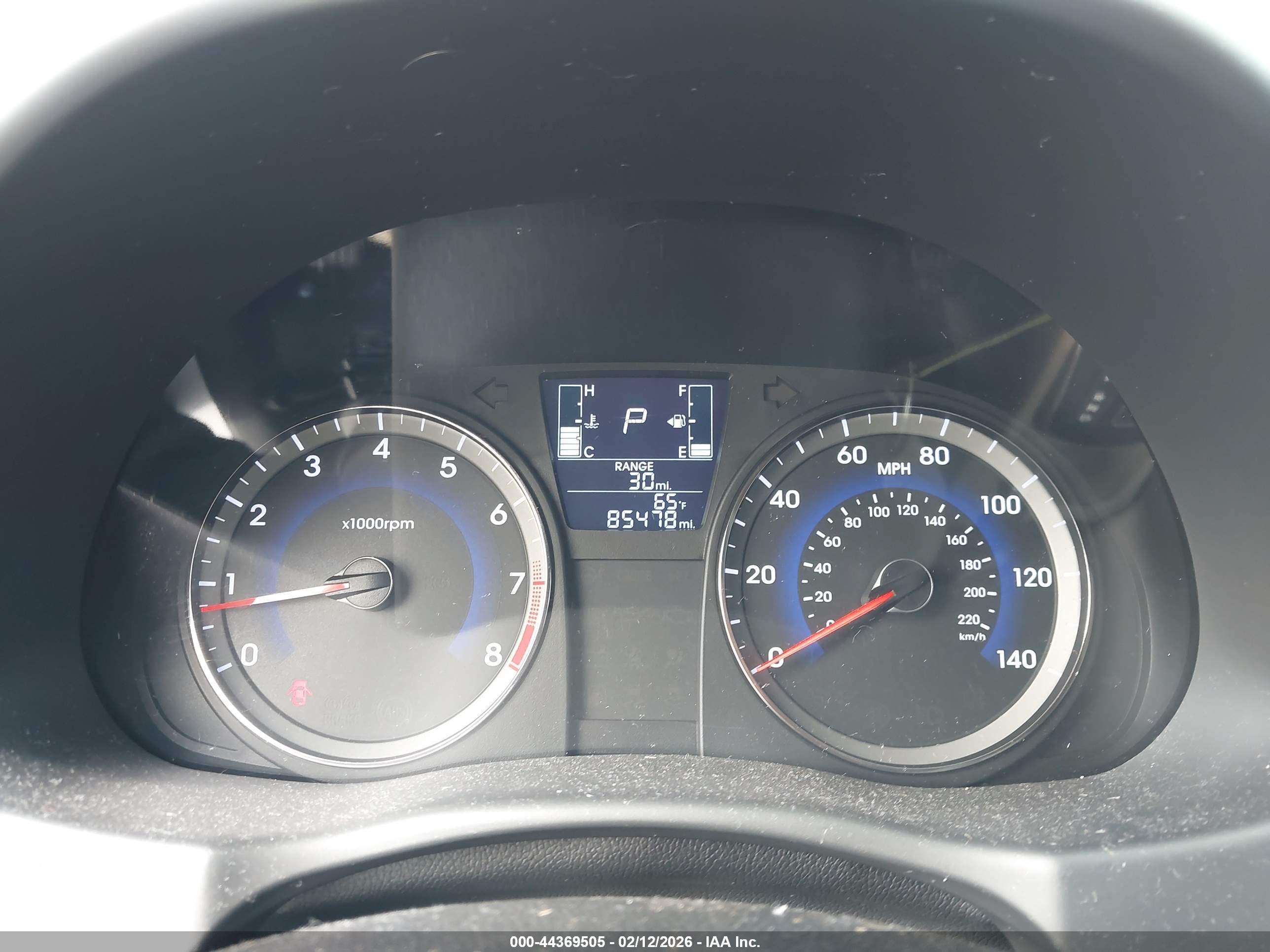 HYUNDAI ACCENT image 7