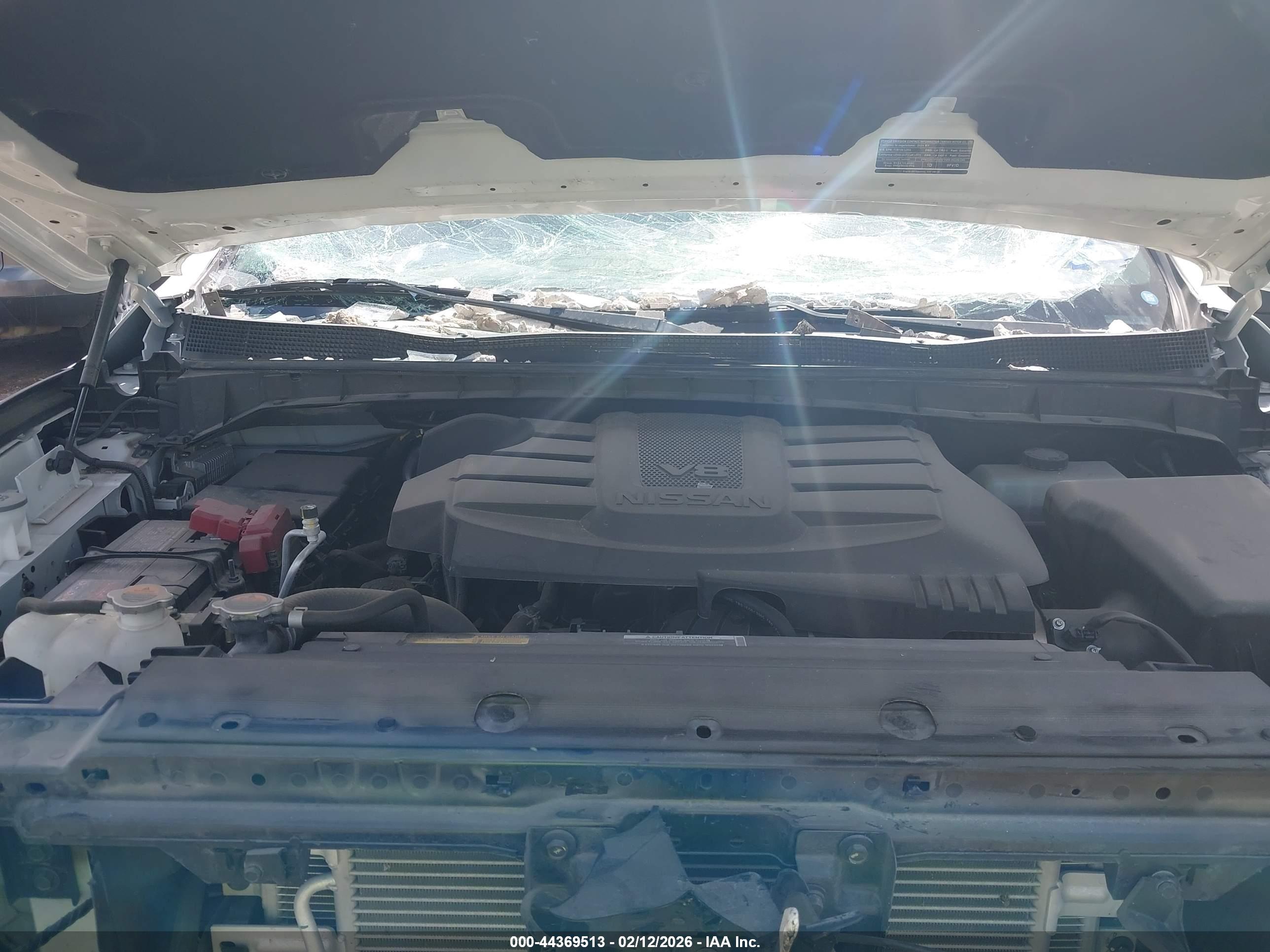 NISSAN TITAN image 10