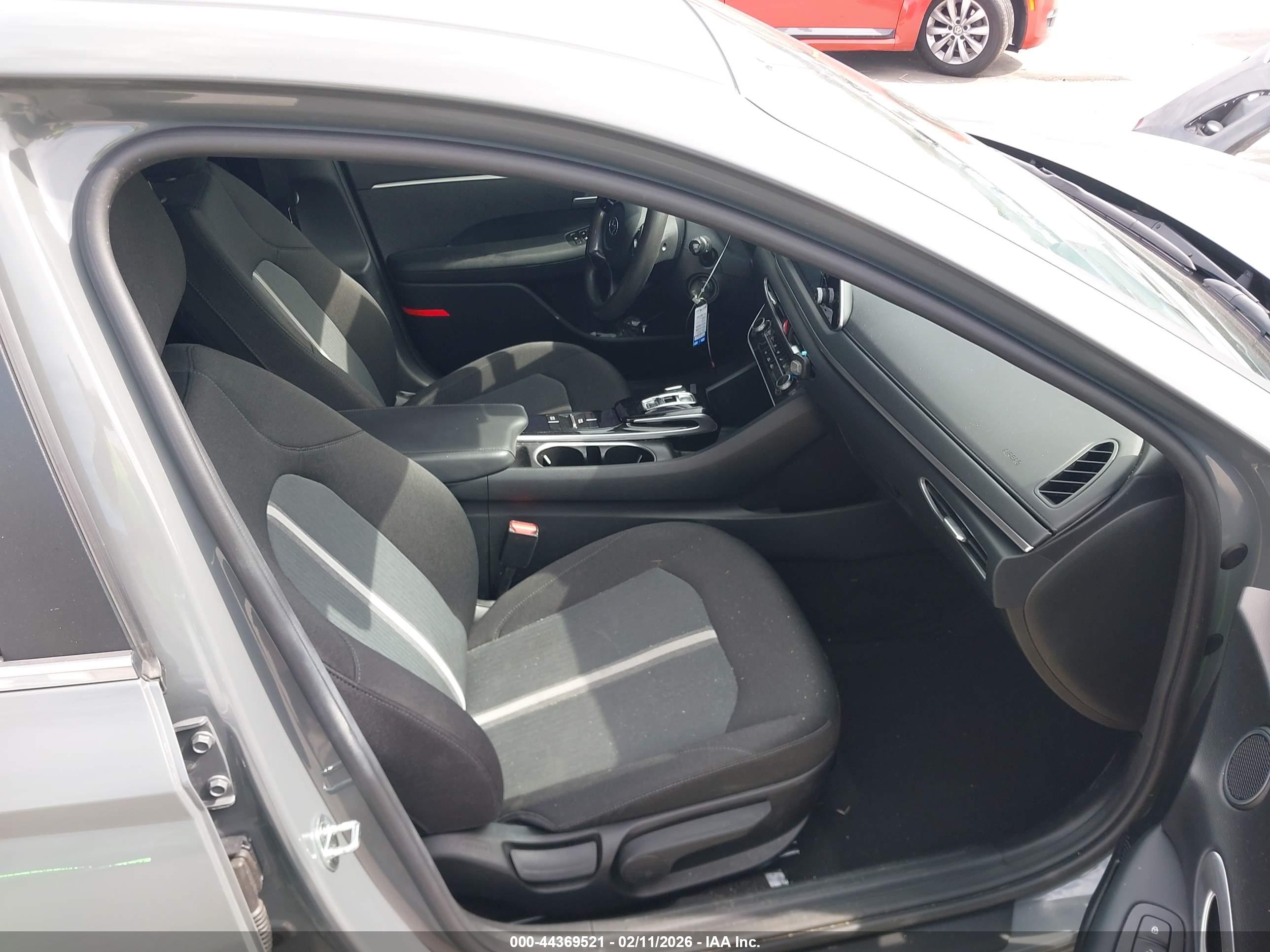 HYUNDAI SONATA image 5