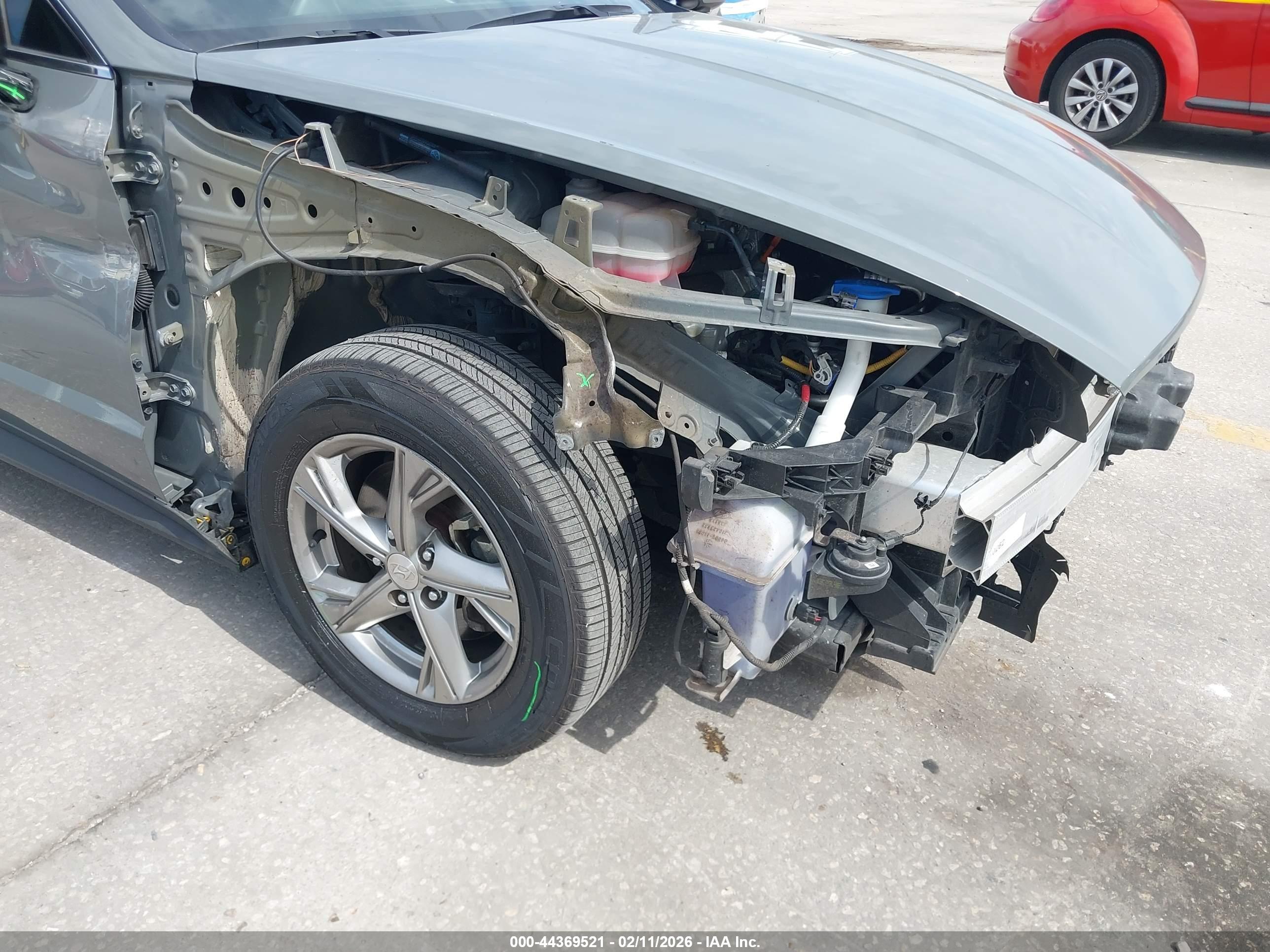 HYUNDAI SONATA image 6