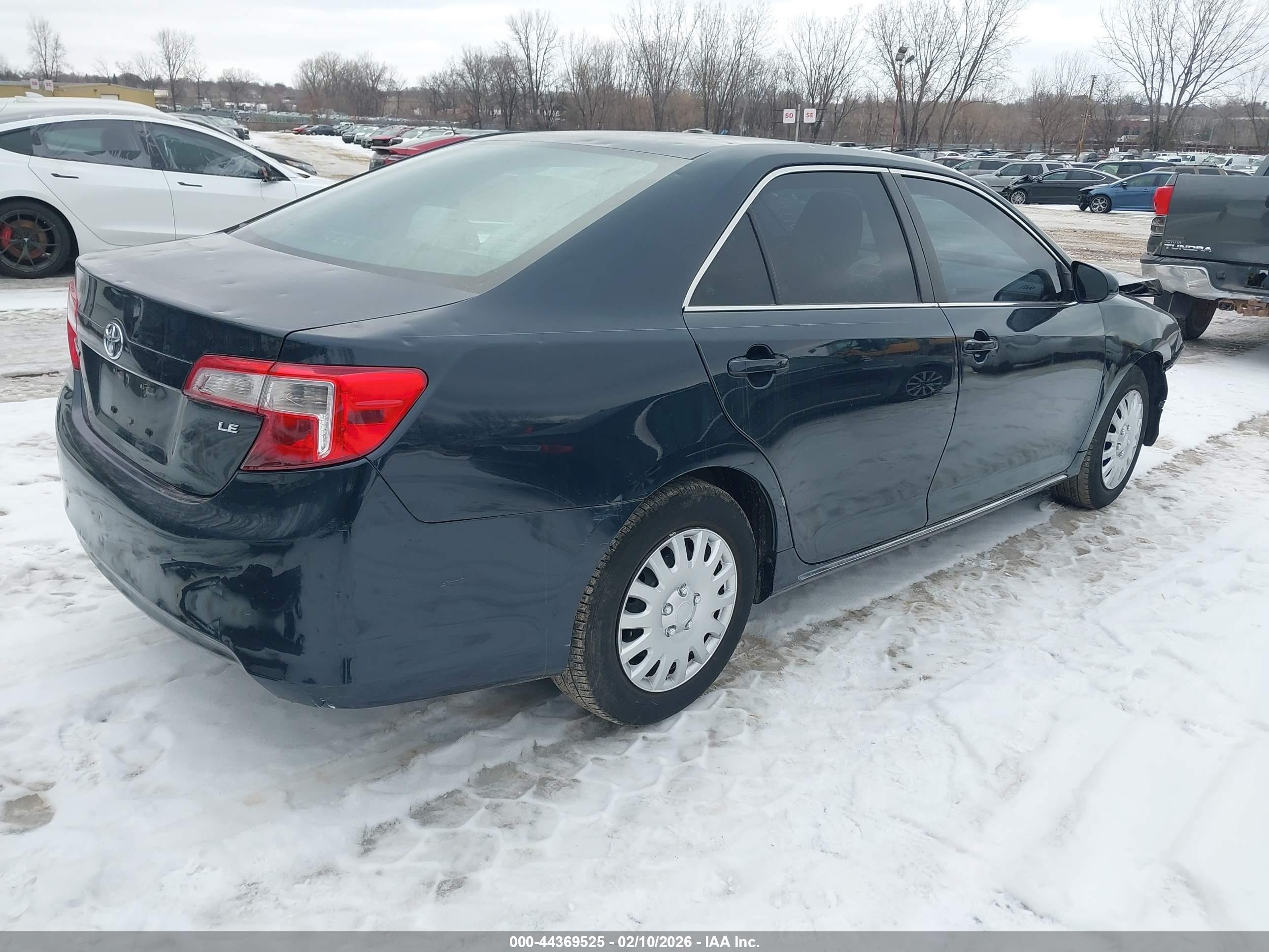 TOYOTA CAMRY image 4