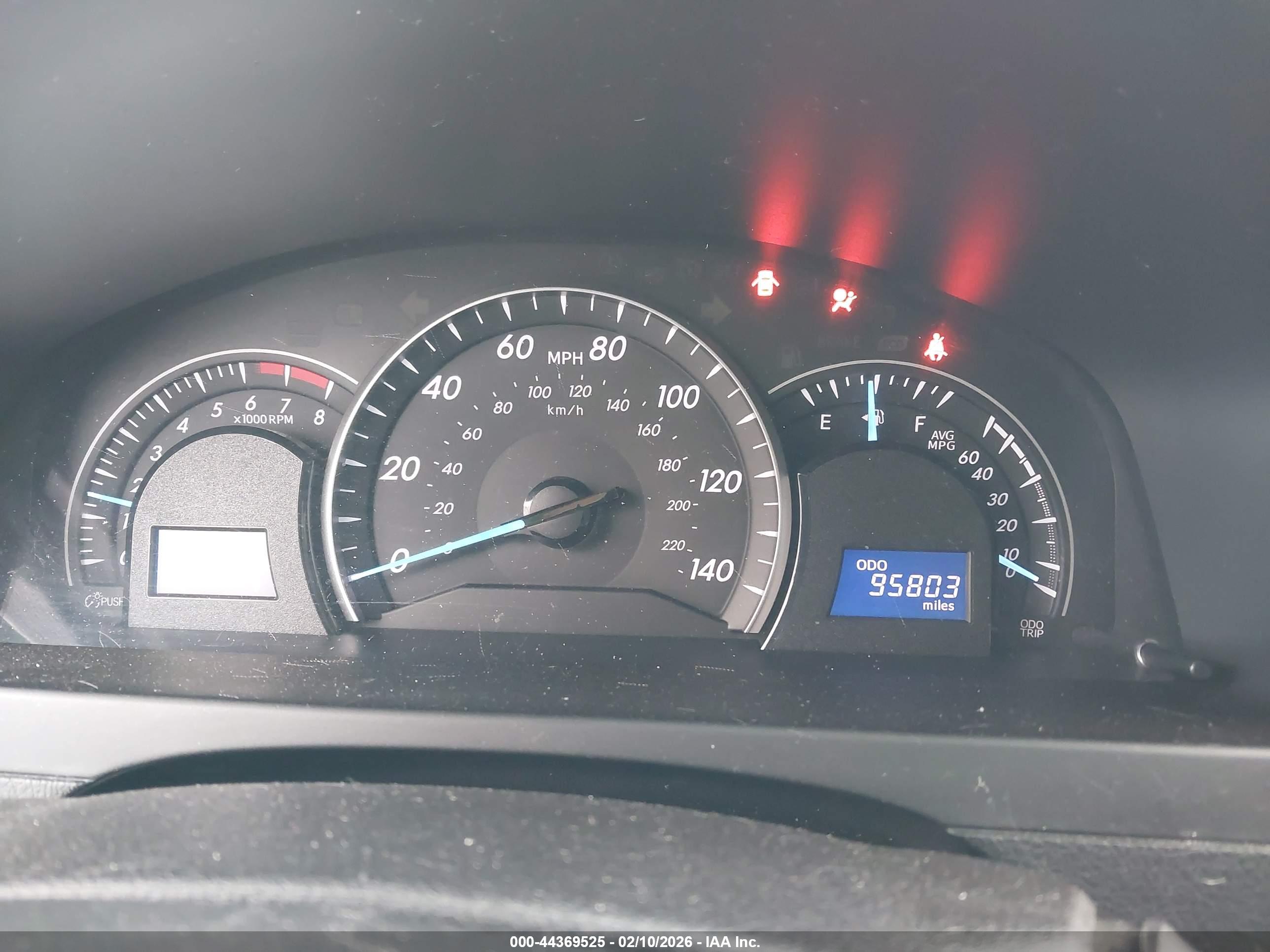 TOYOTA CAMRY image 7