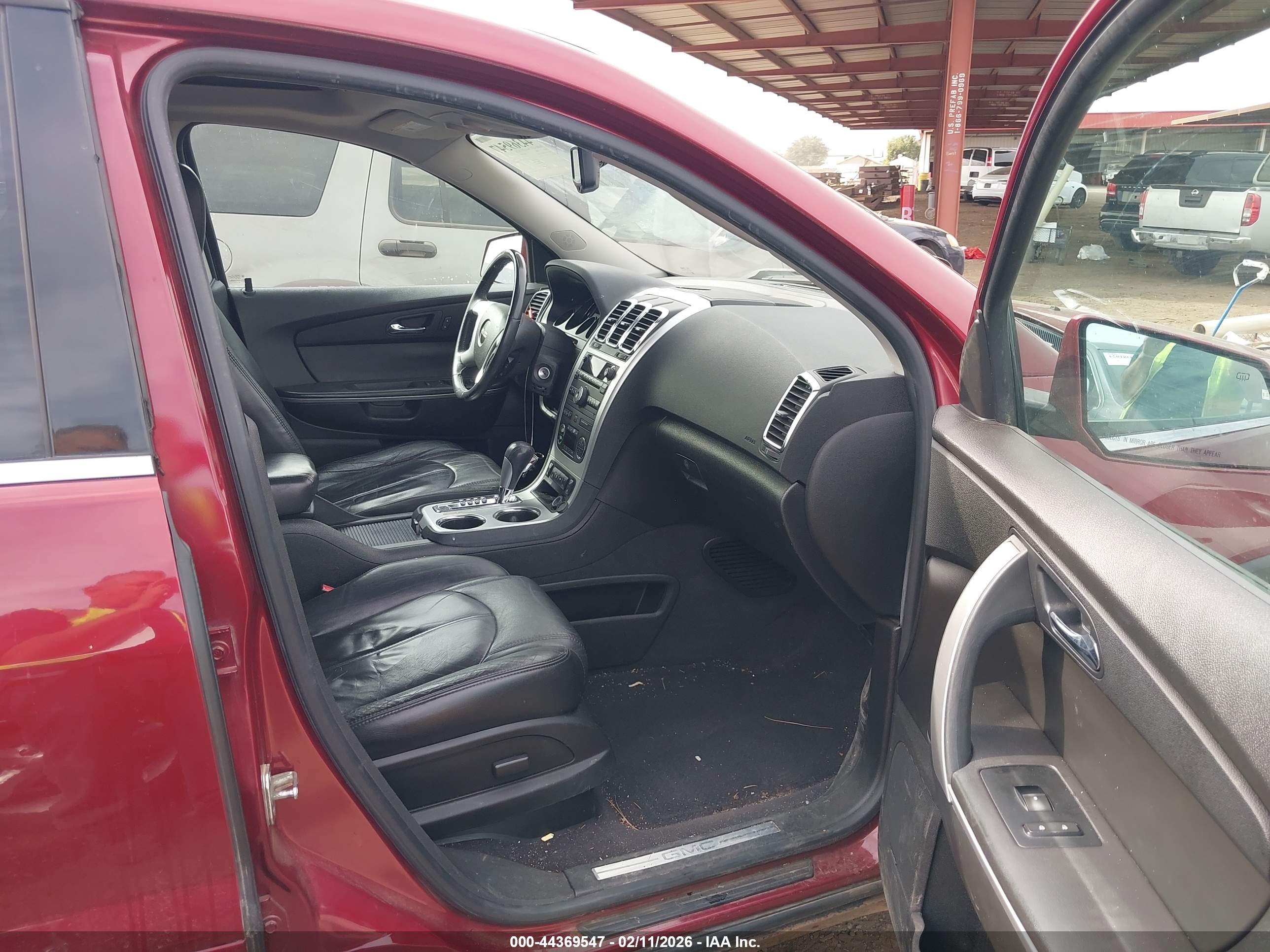 GMC ACADIA image 5