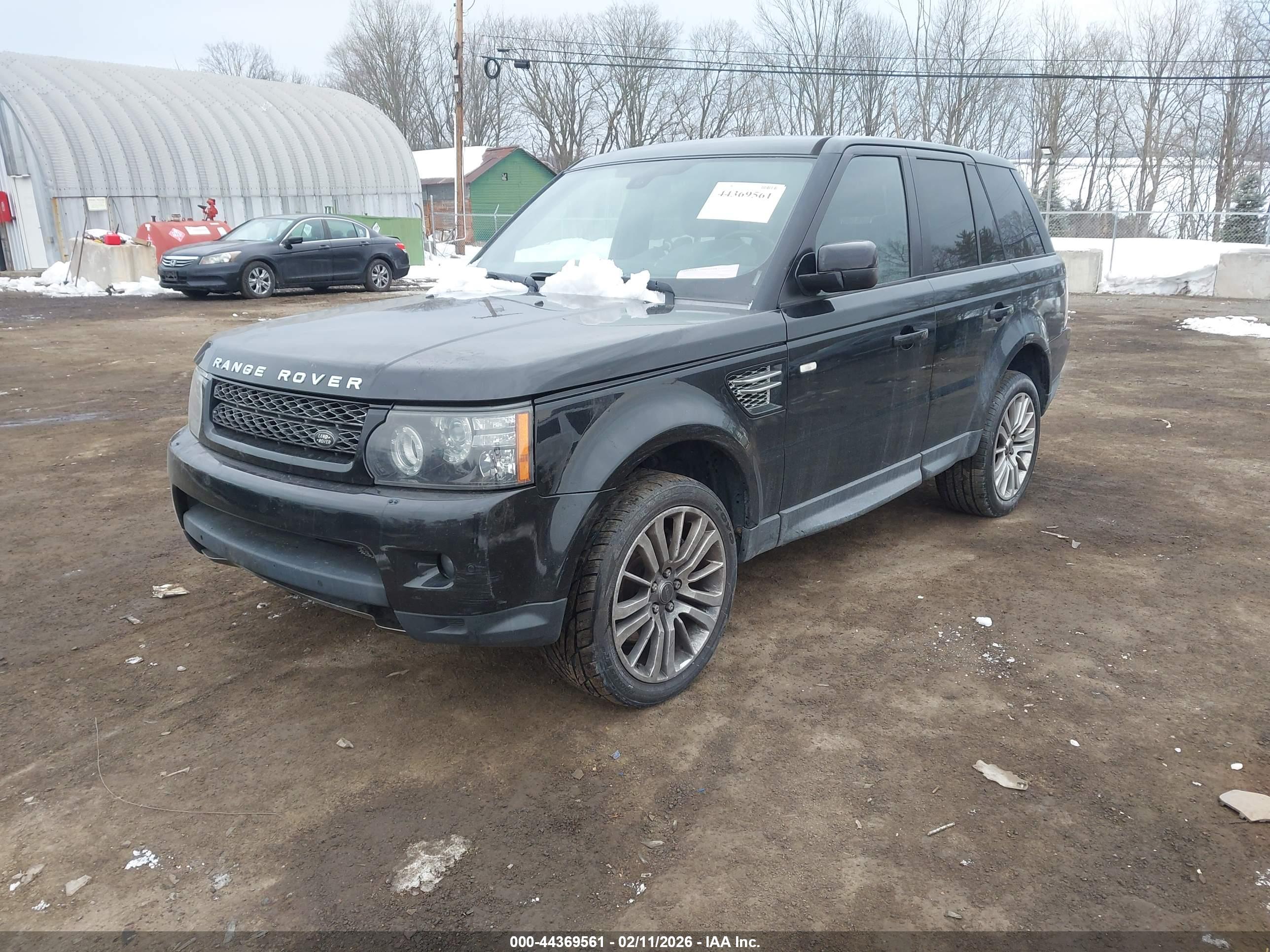 LAND ROVER image 2