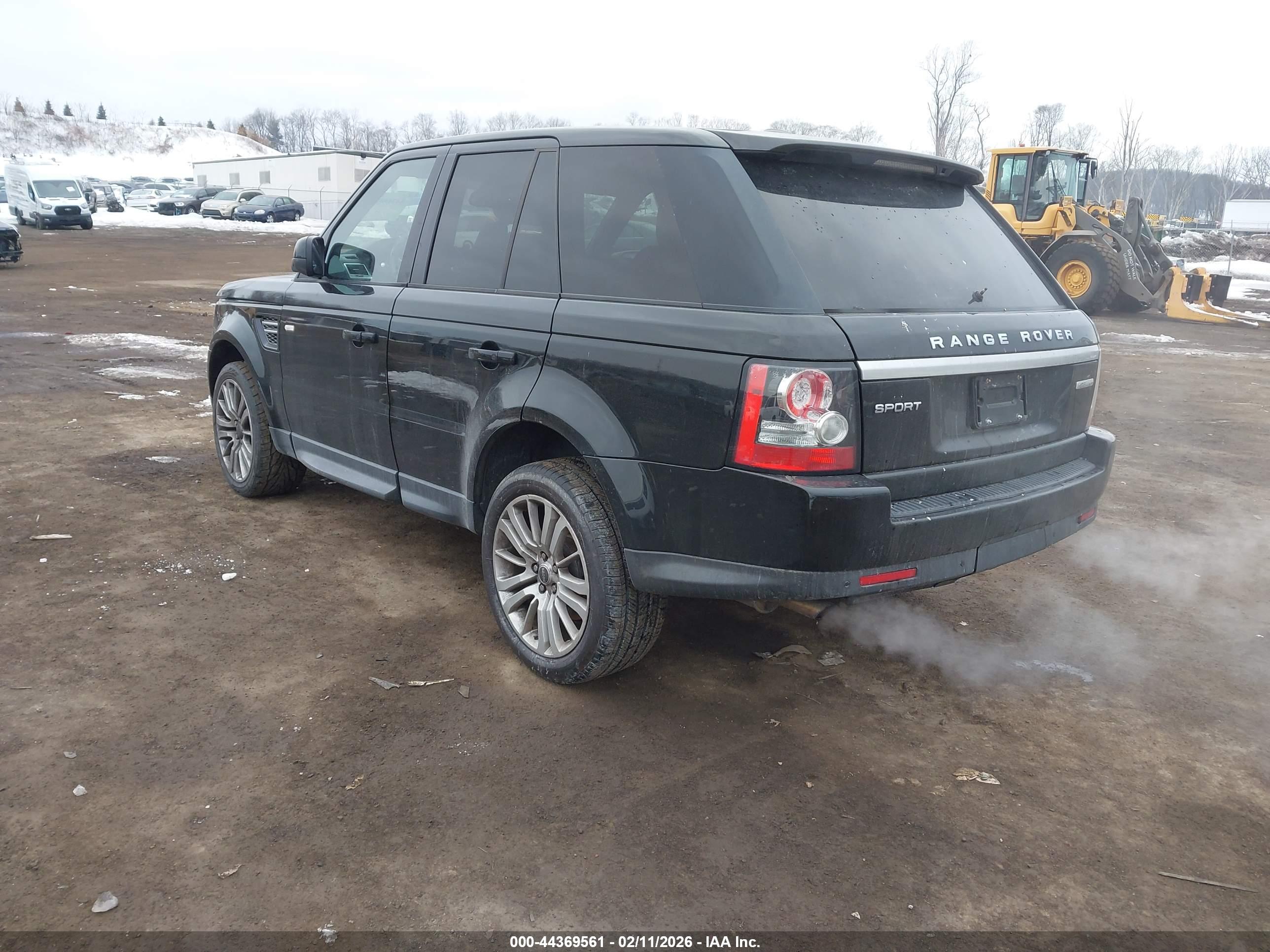 LAND ROVER image 3