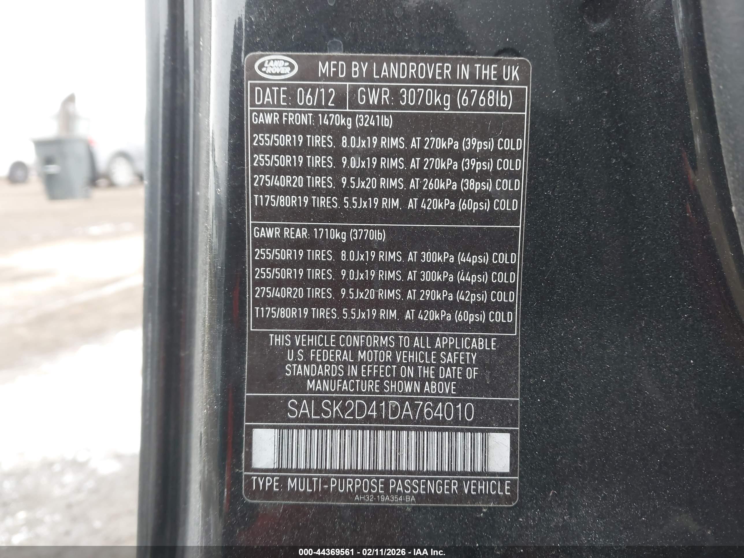 LAND ROVER image 9