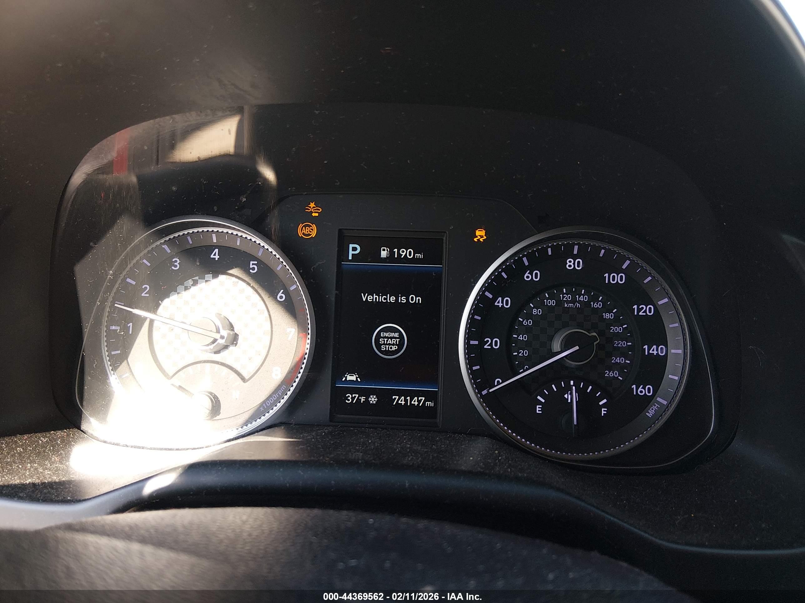 HYUNDAI ELANTRA image 7