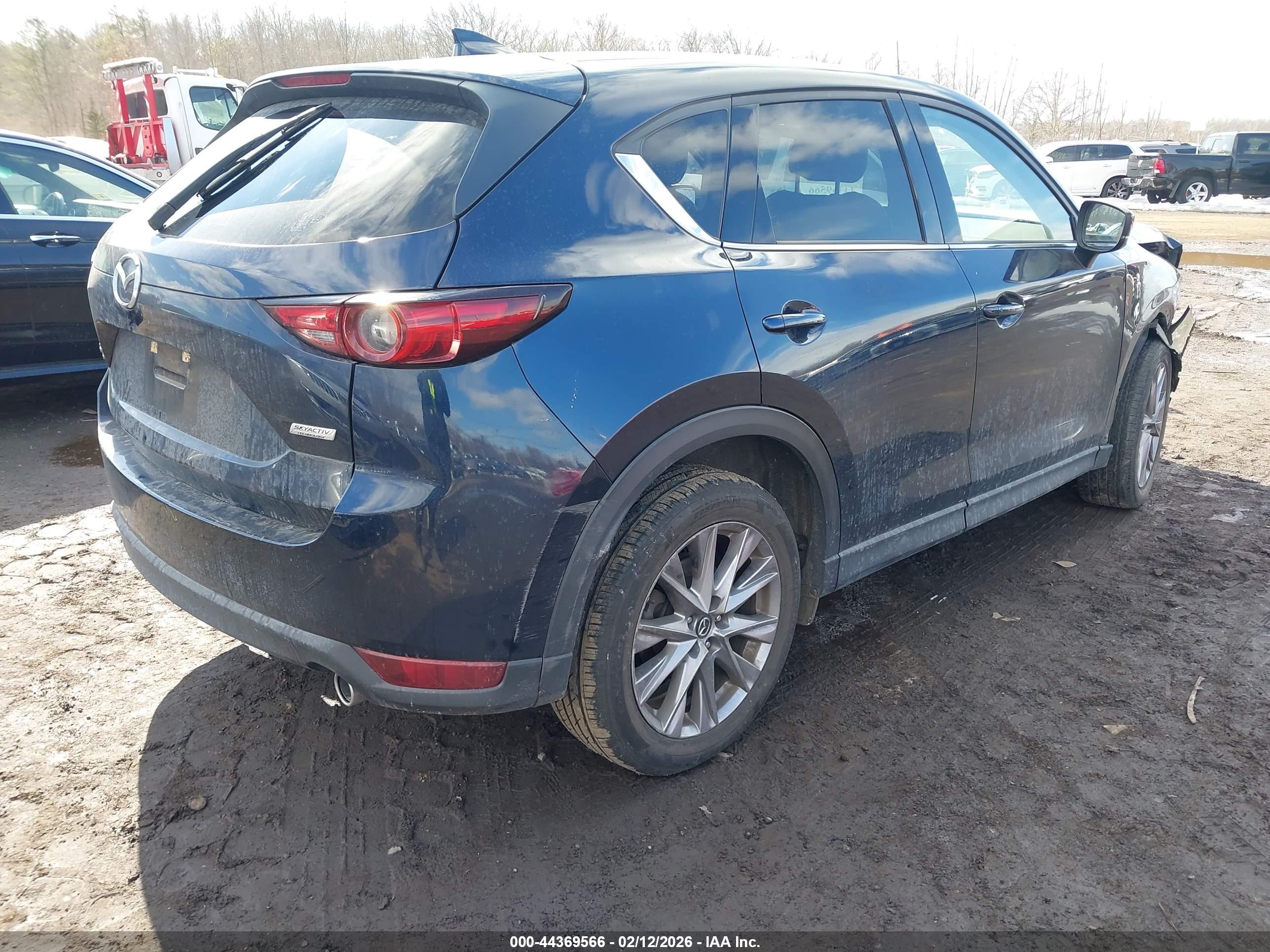 MAZDA CX-5 image 4