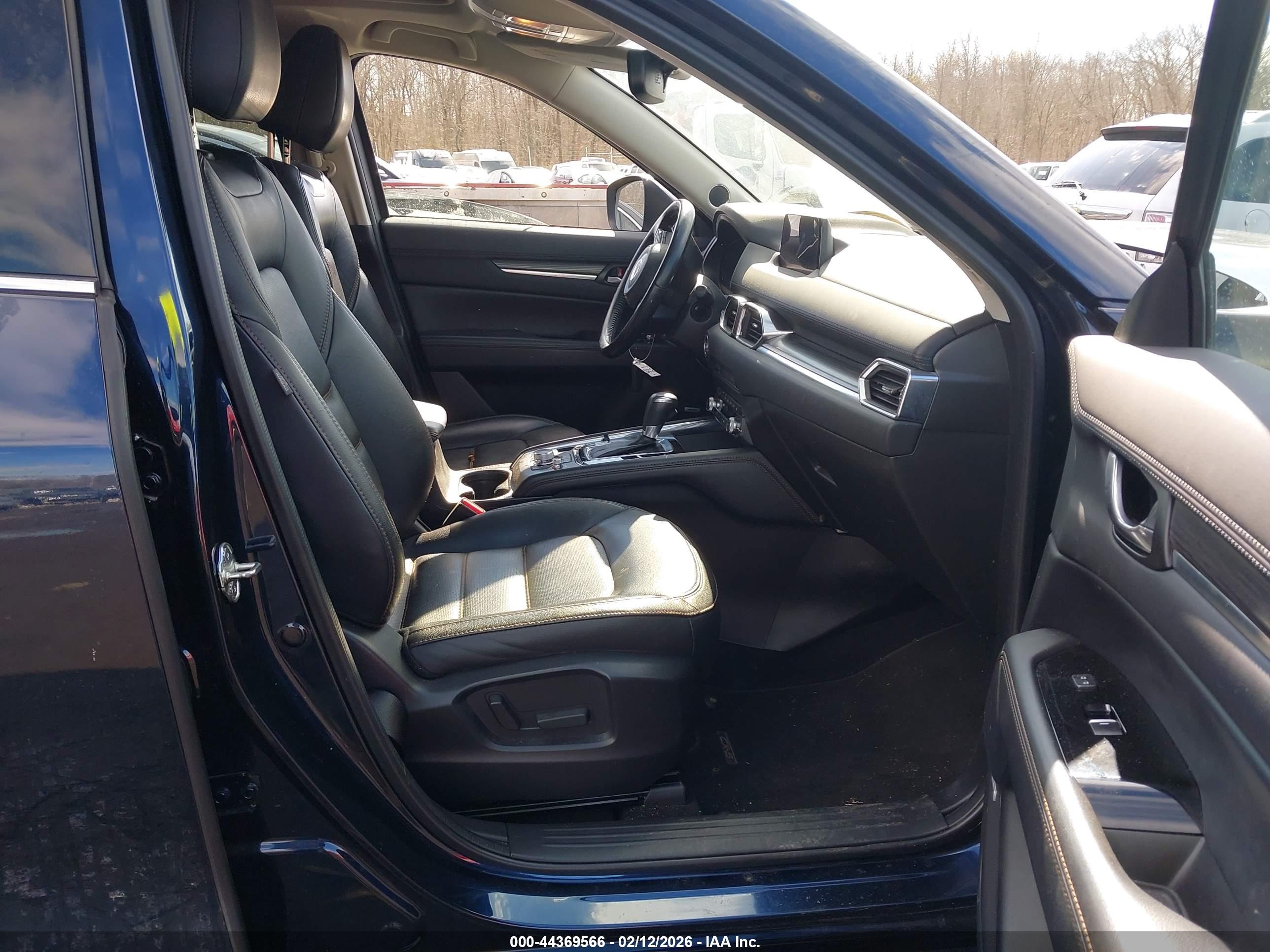 MAZDA CX-5 image 5