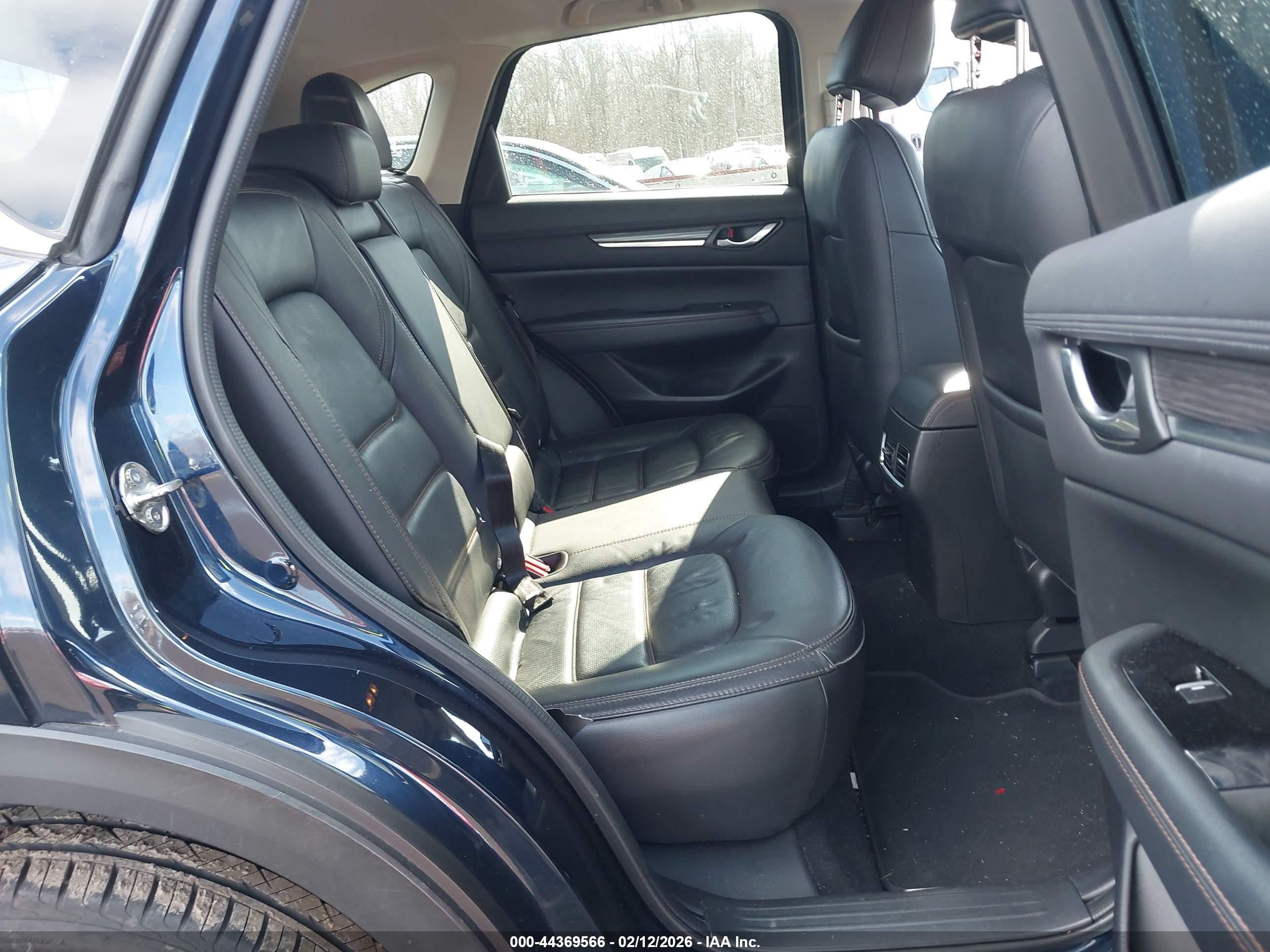MAZDA CX-5 image 8