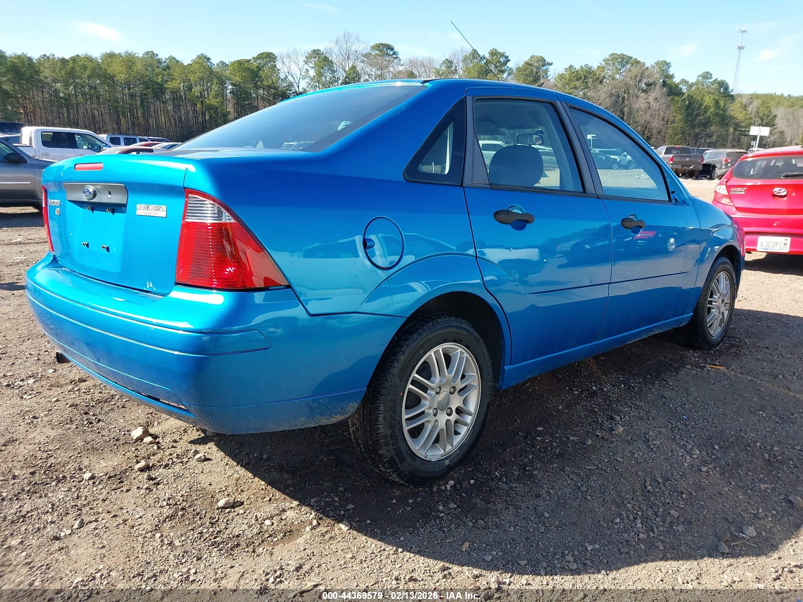 FORD FOCUS image 4