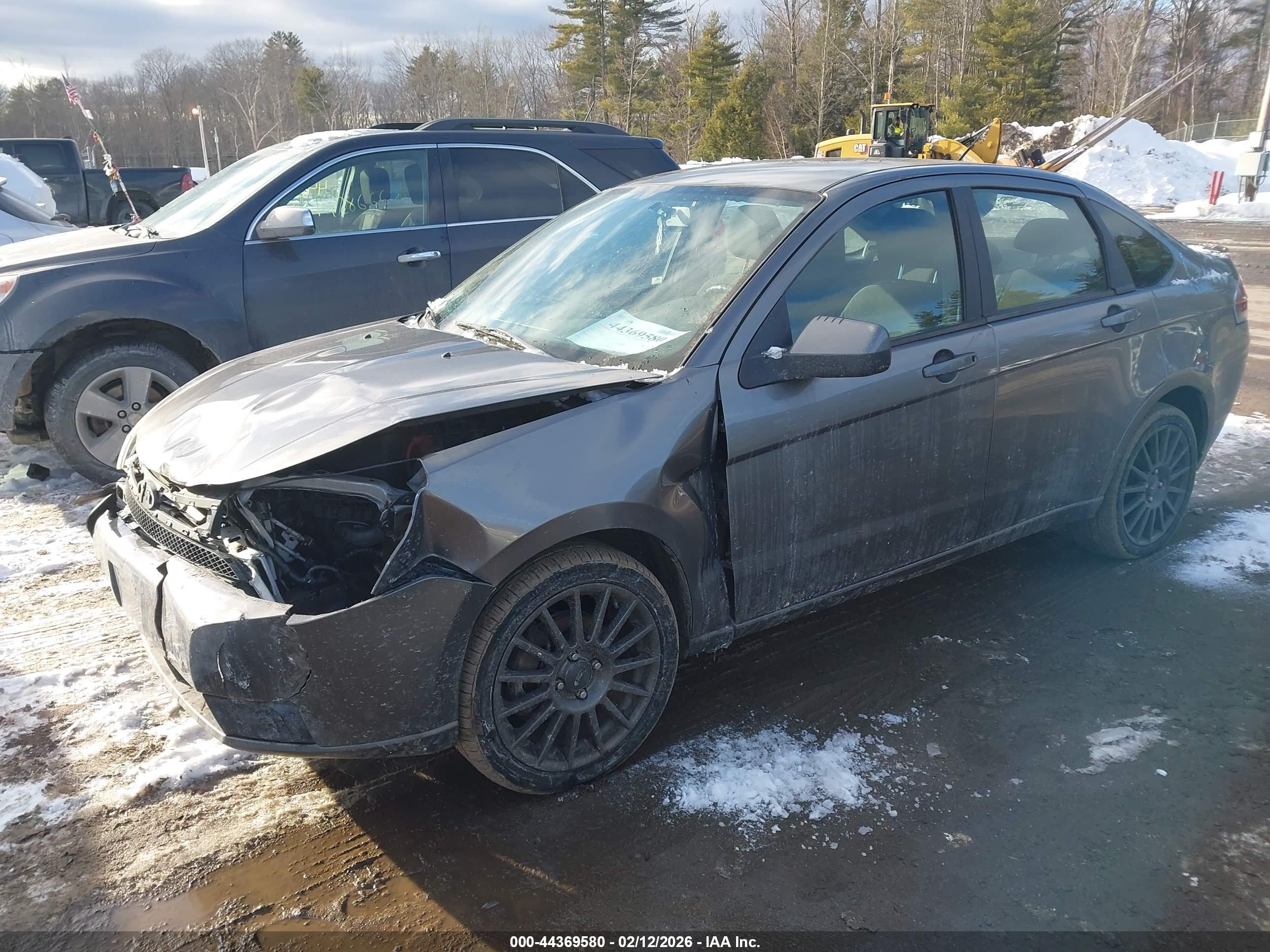 FORD FOCUS image 2