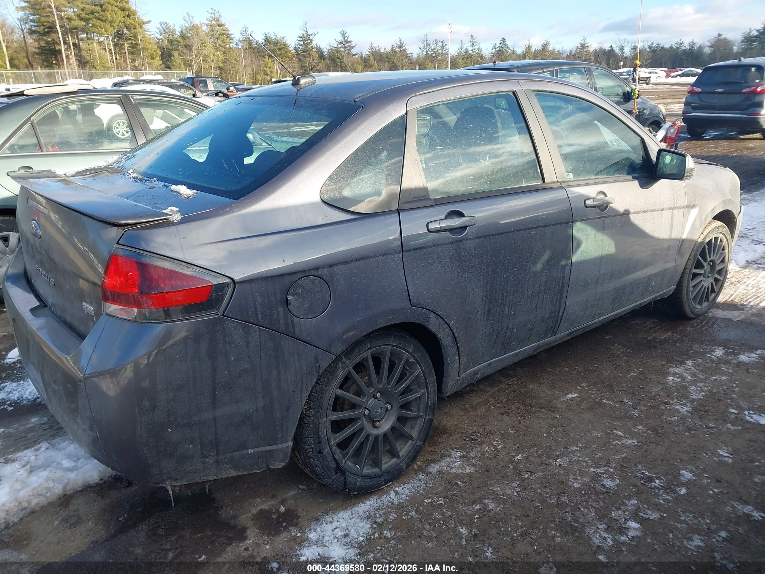 FORD FOCUS image 4