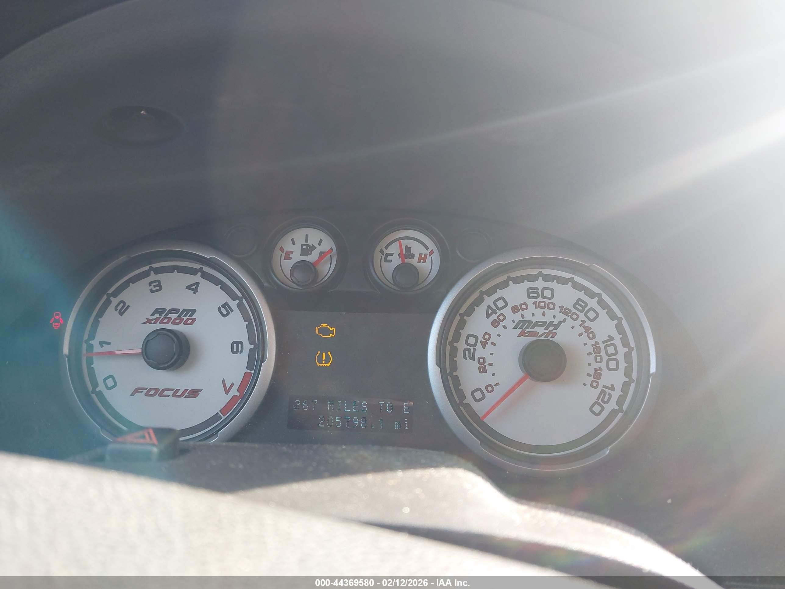 FORD FOCUS image 7
