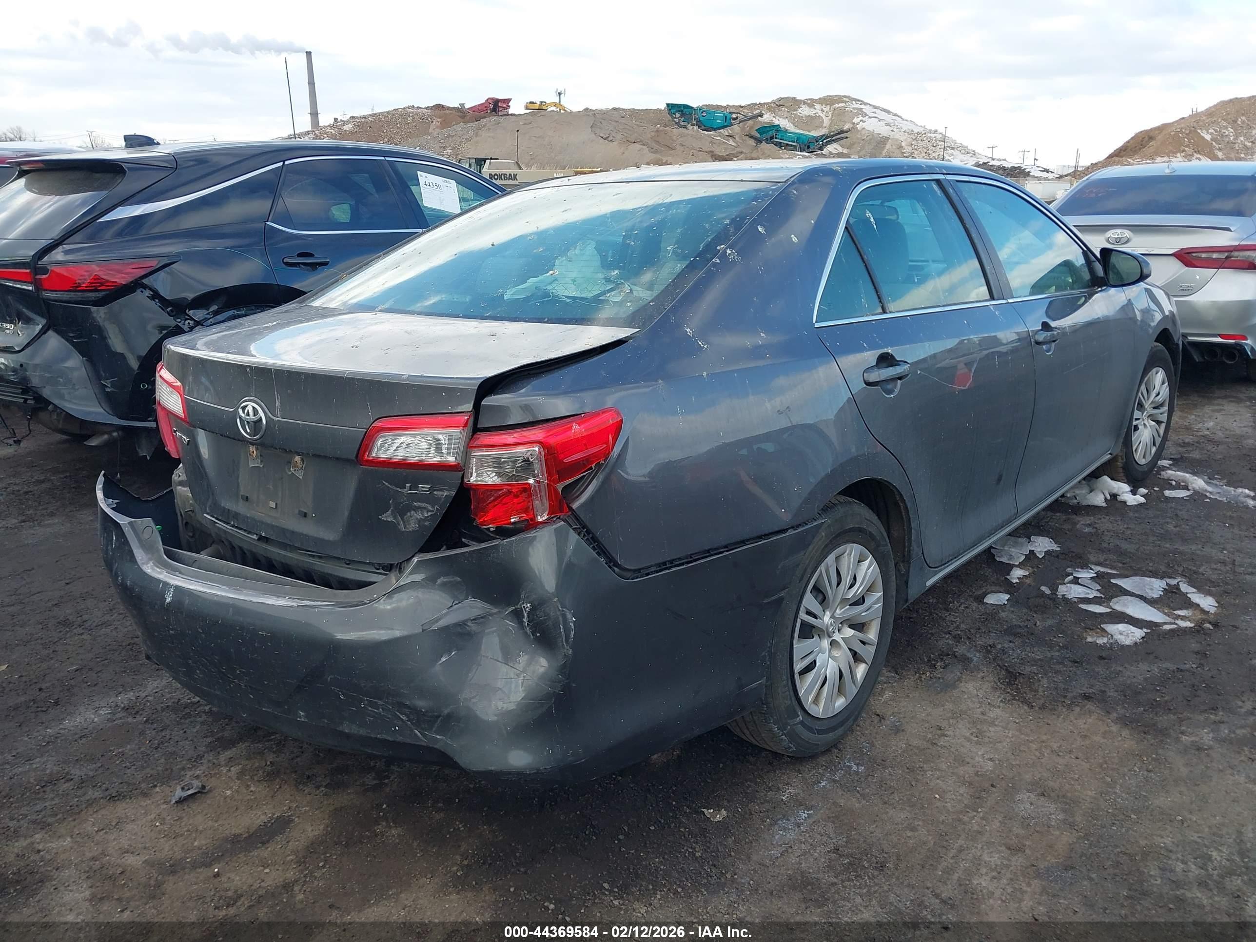 TOYOTA CAMRY image 4
