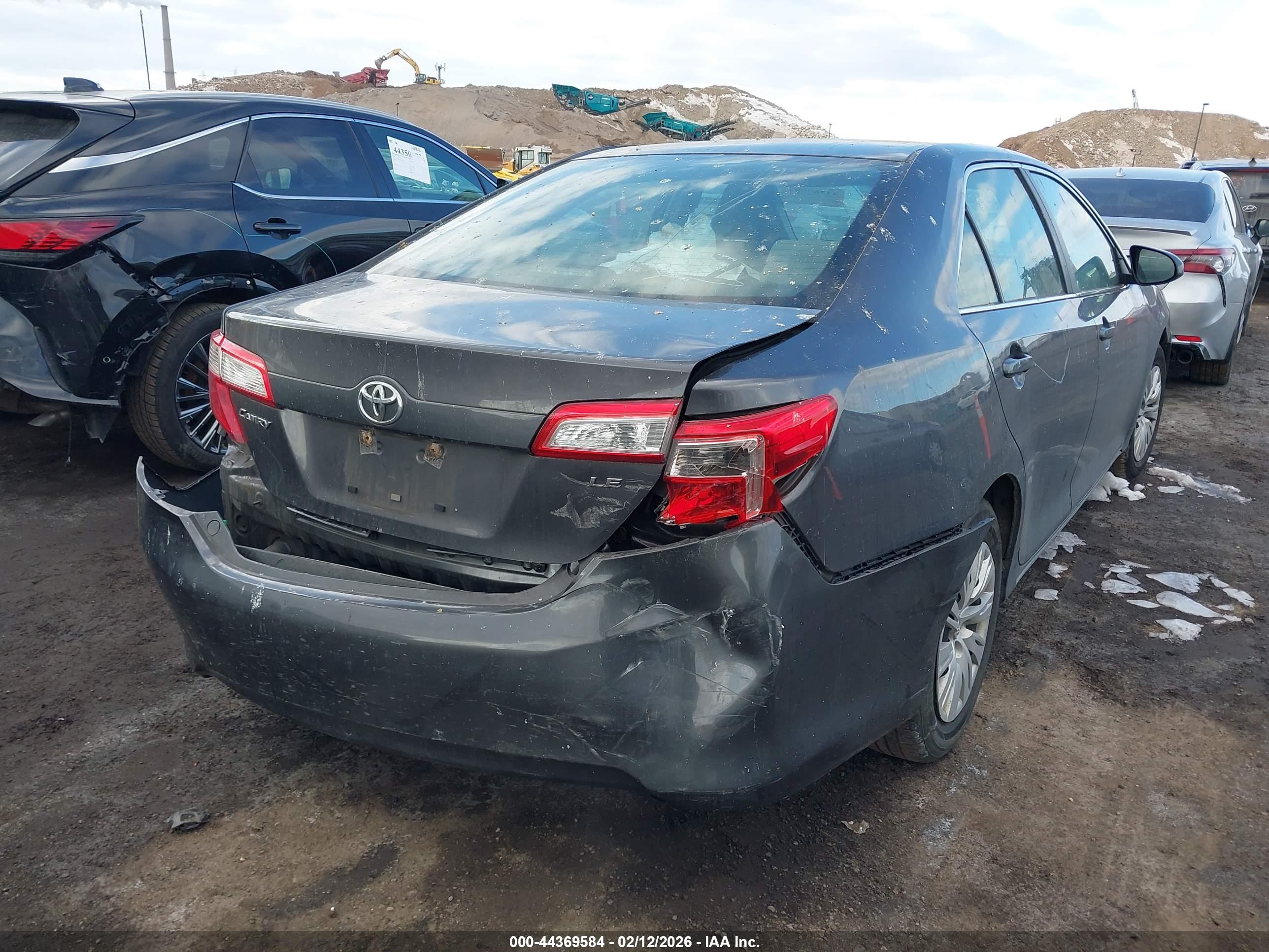 TOYOTA CAMRY image 6