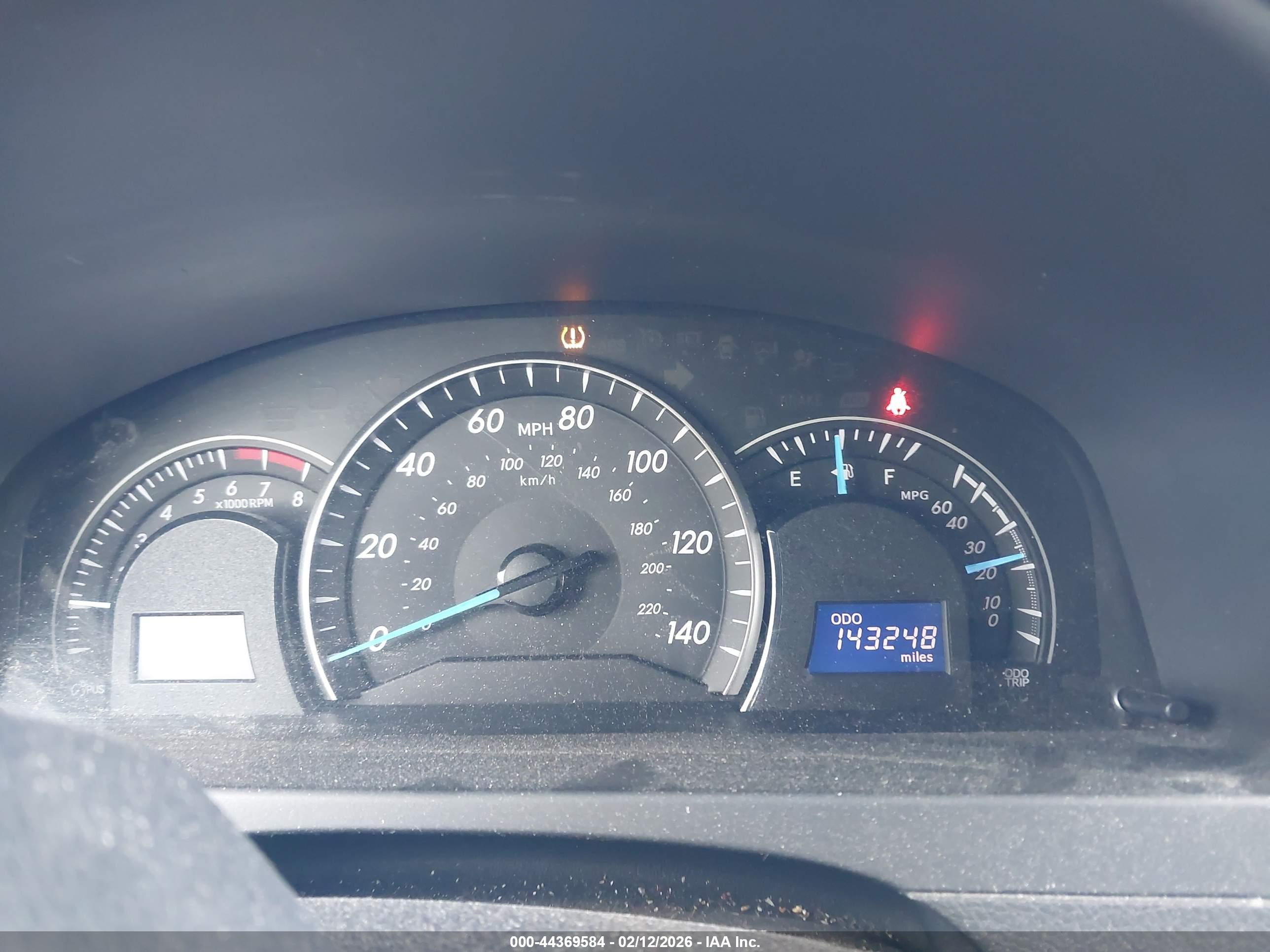 TOYOTA CAMRY image 7
