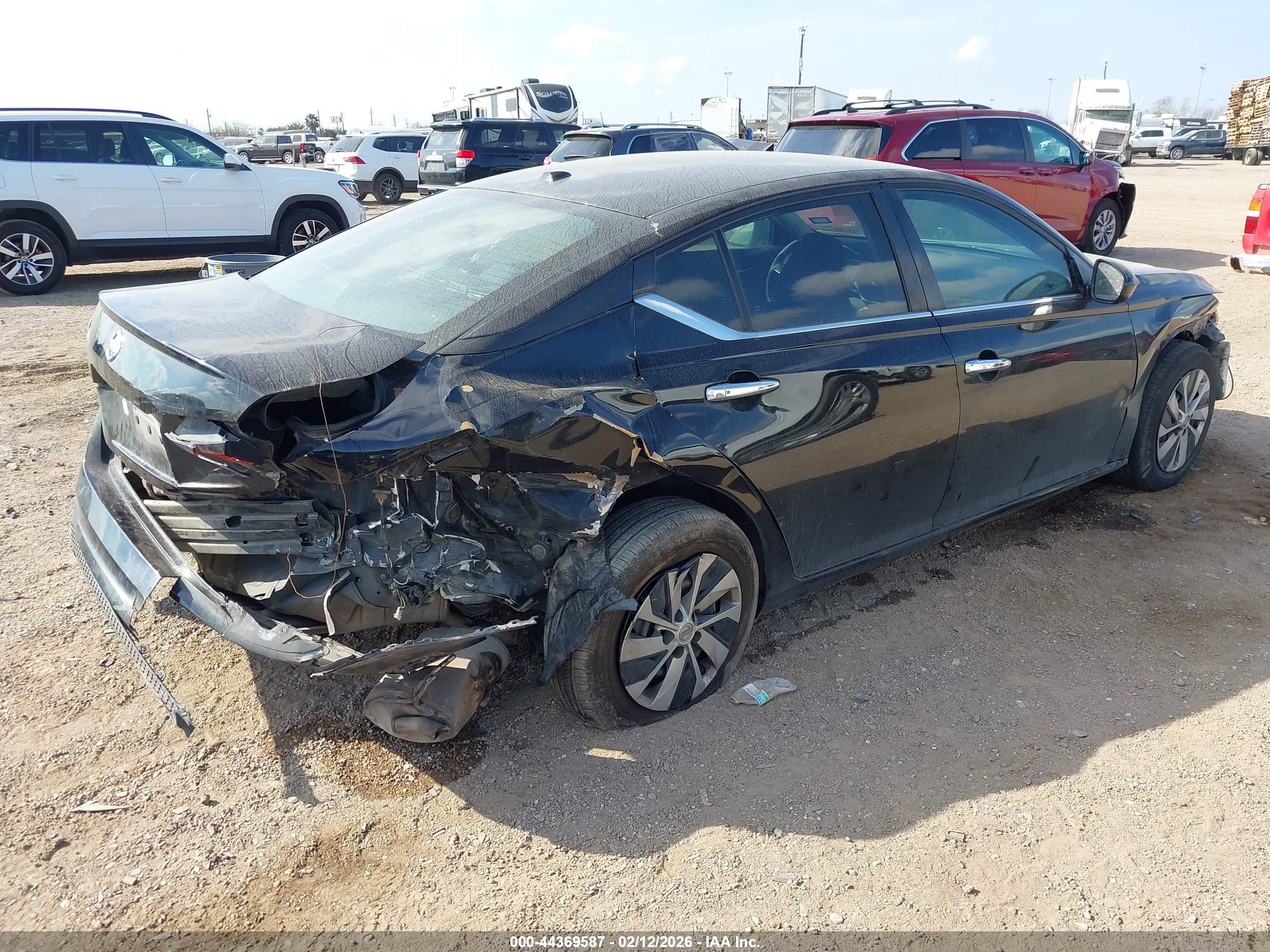 NISSAN ALTIMA image 4
